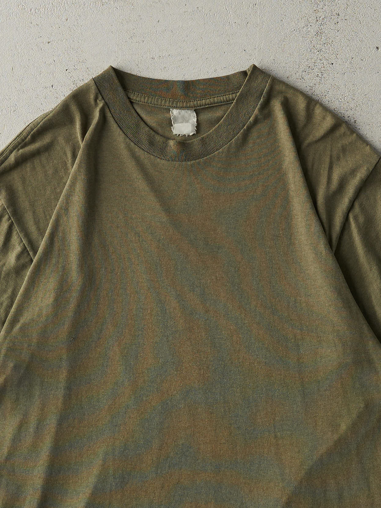 Vintage 90s Army Green Blank Single Stitch Tee (M/L)