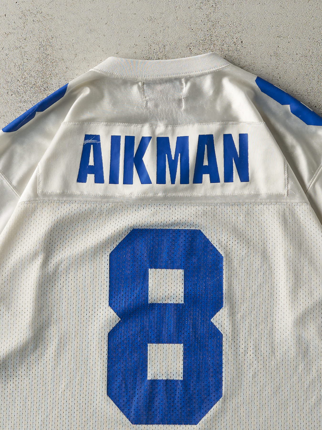 Vintage 90s White Dallas Cowboys #8 Troy Aikman Cropped Football Jersey (L)