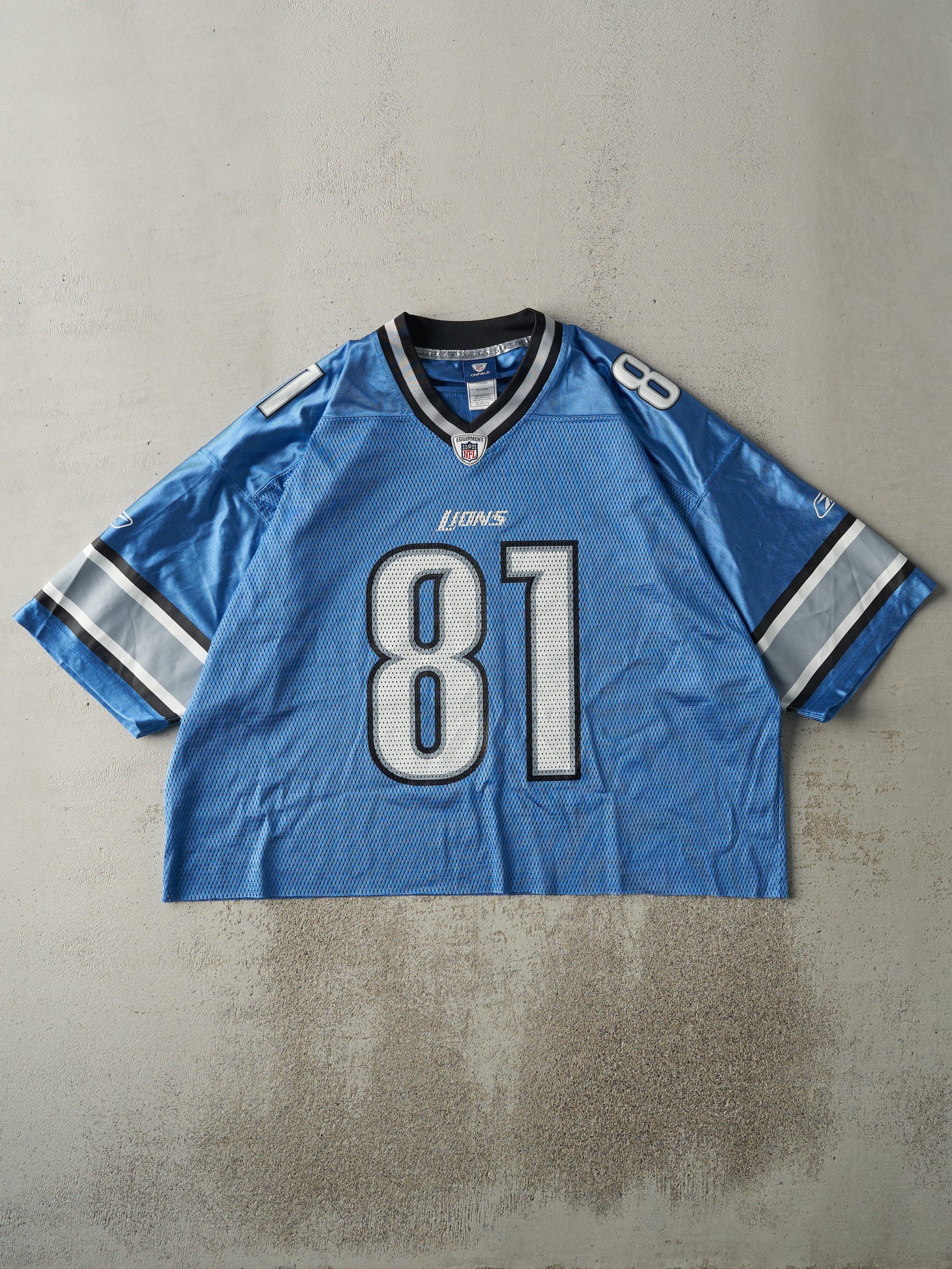 Vintage Y2K Blue Detroit Lions #81 Calvin Johnson Cropped Football Jersey (XXL)