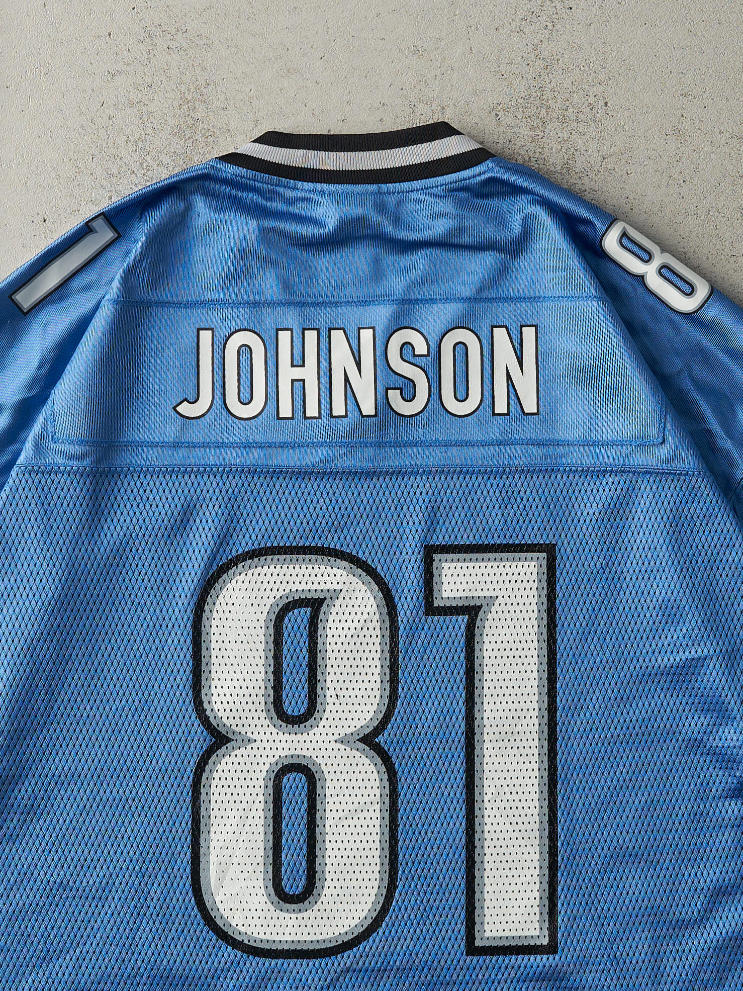 Vintage Y2K Blue Detroit Lions #81 Calvin Johnson Cropped Football