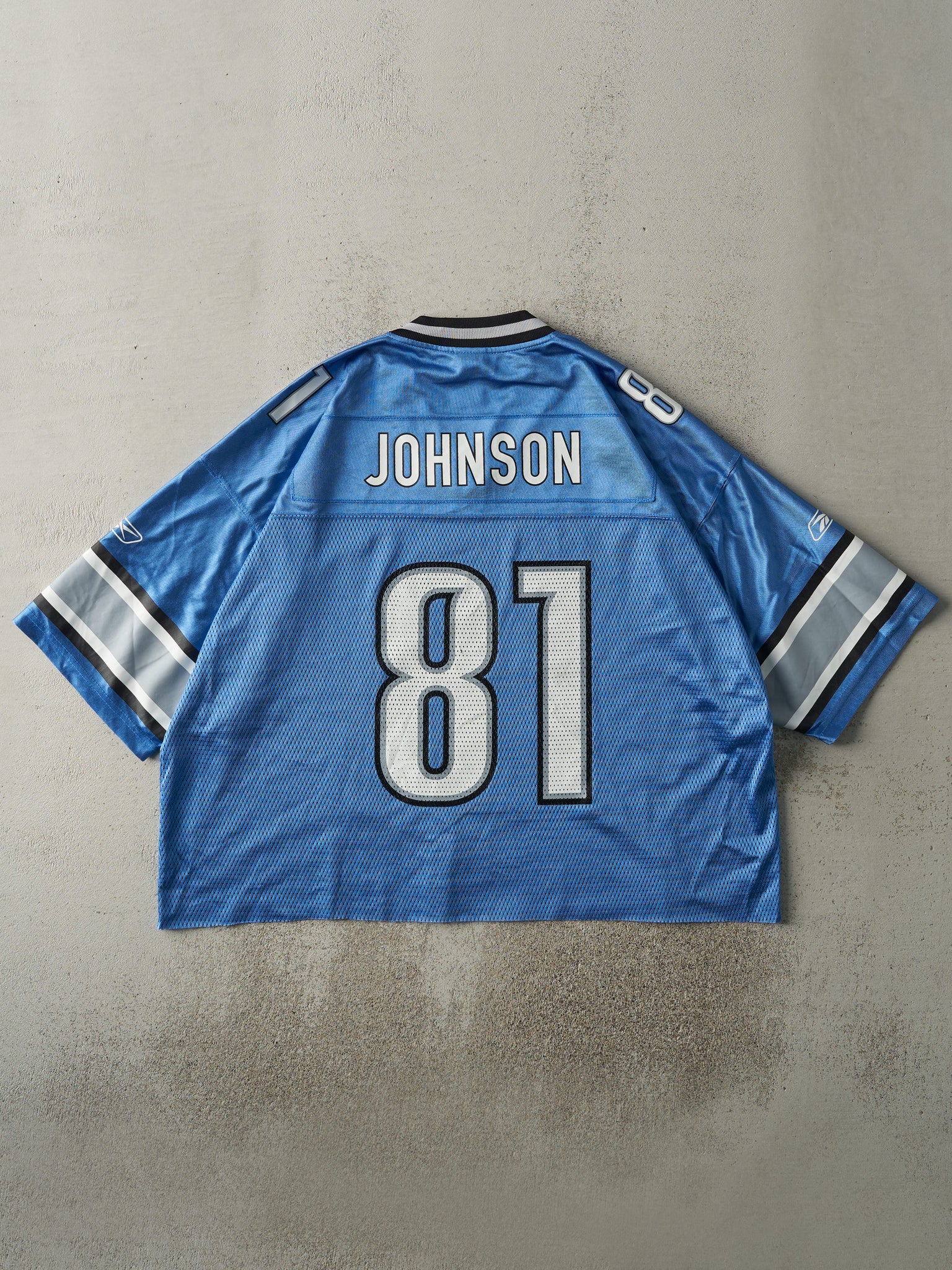 Vintage Y2K Blue Detroit Lions #81 Calvin Johnson Cropped Football Jersey (XXL)