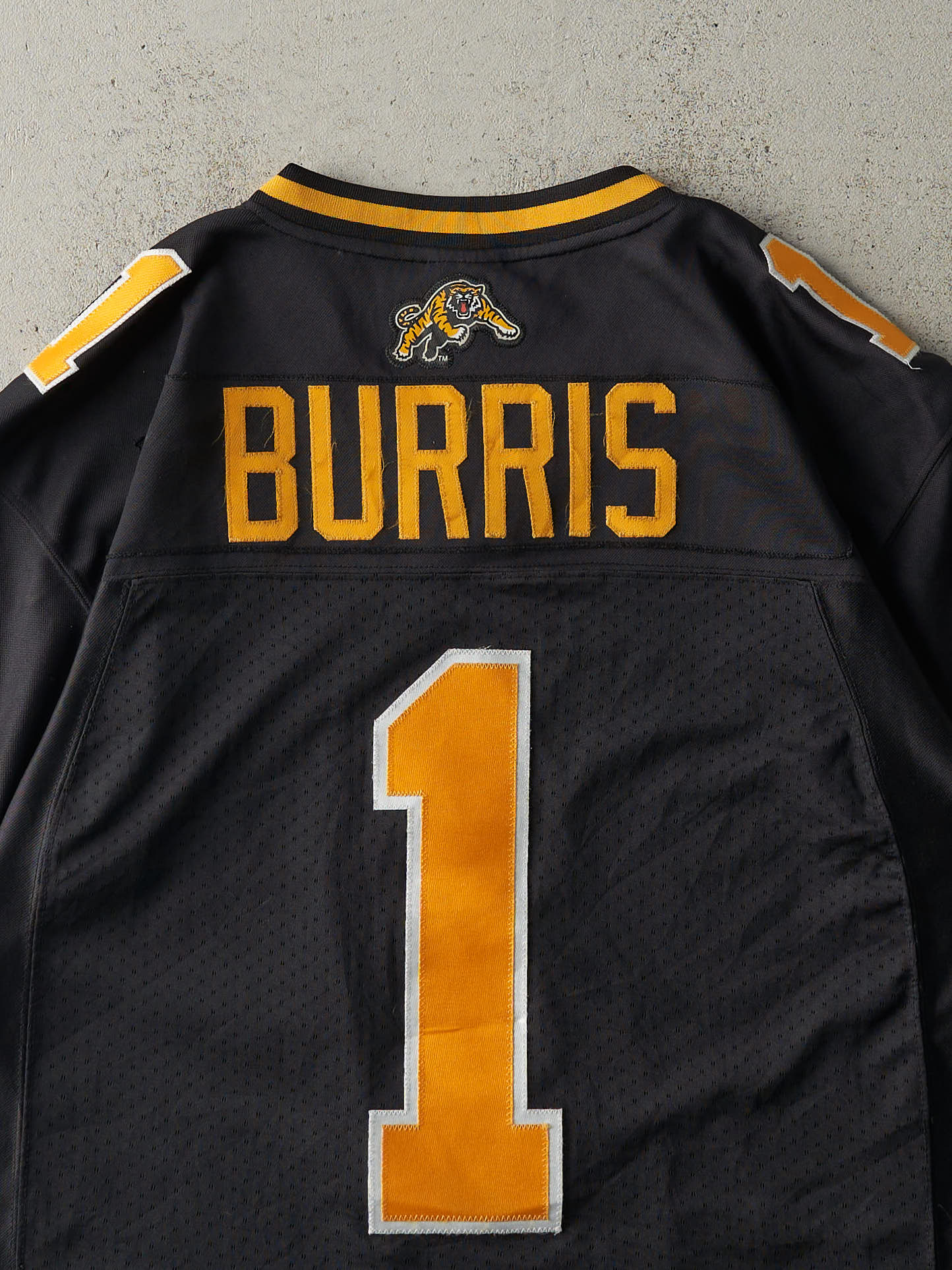 Vintage Y2K Black Hamilton Tiger-Cats #1 Henry Burris Cropped Football Jersey (L)