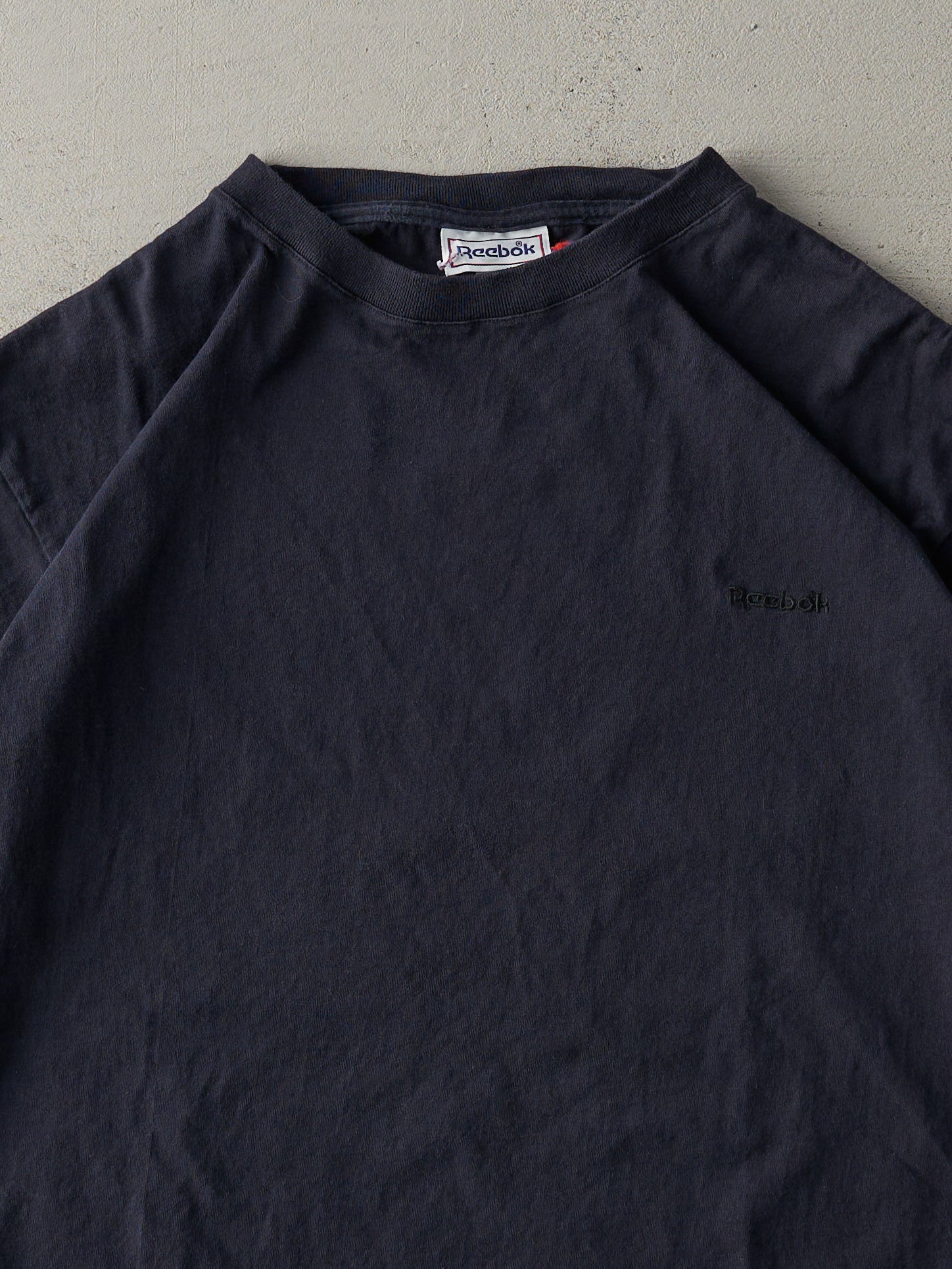 Vintage 90s Black Reebok Embroidered Blank Tee (L)