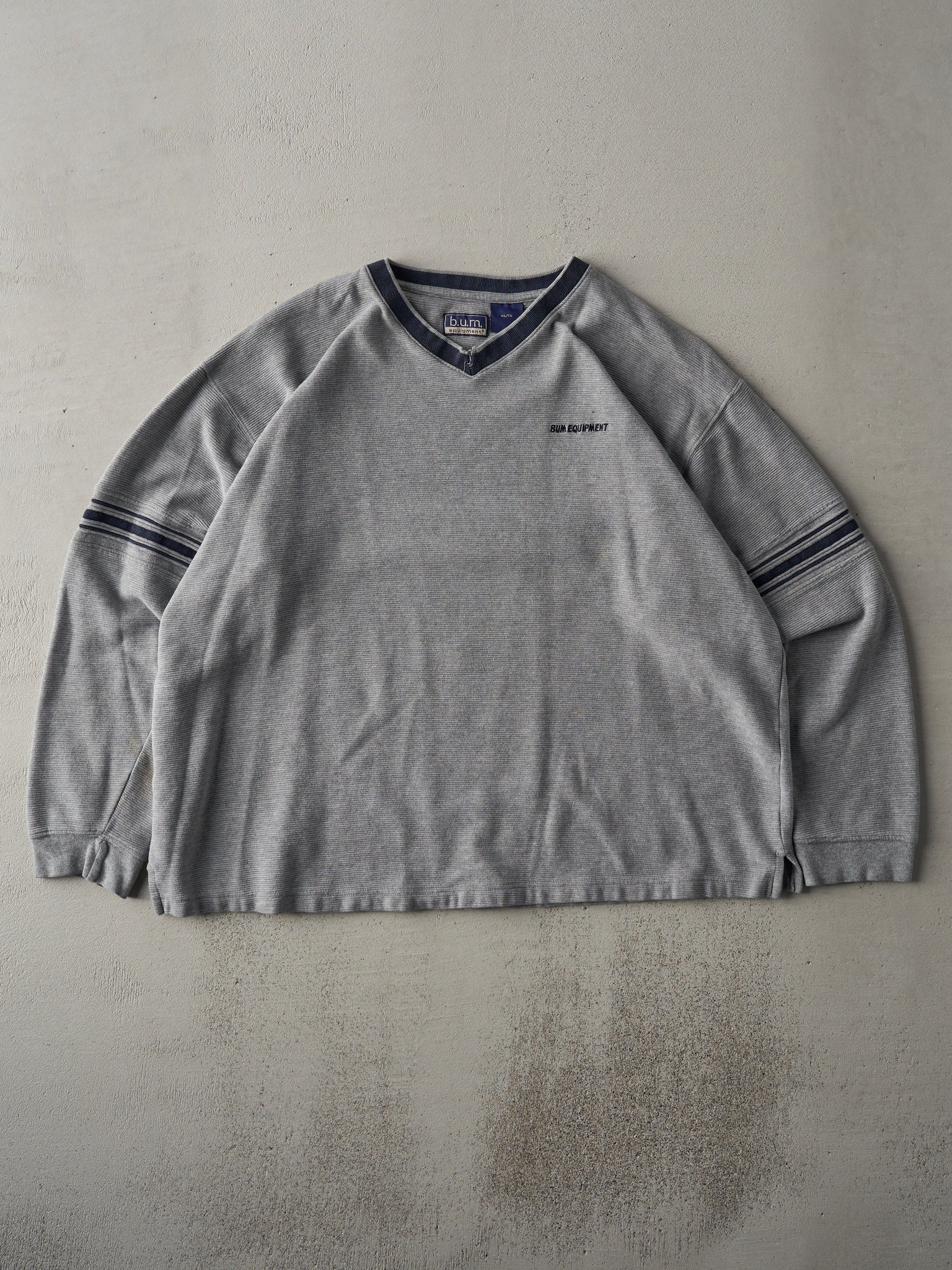 Vintage Y2K Grey BUM Equipment Crewneck (XL)