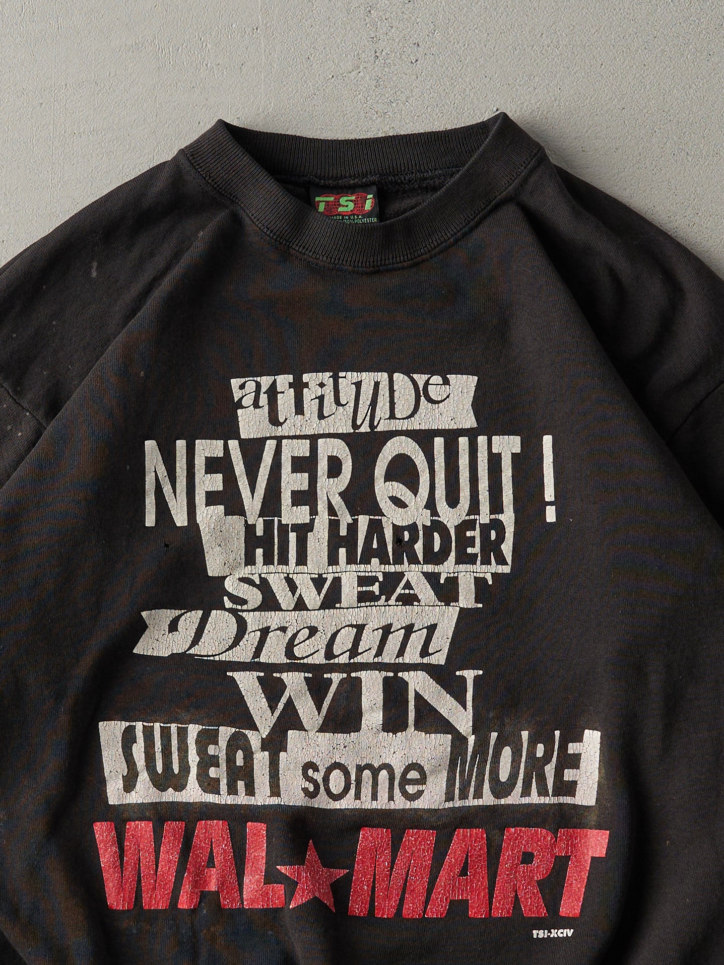 Vintage 90s Black Walmart "Never Quit" Crewneck (M)