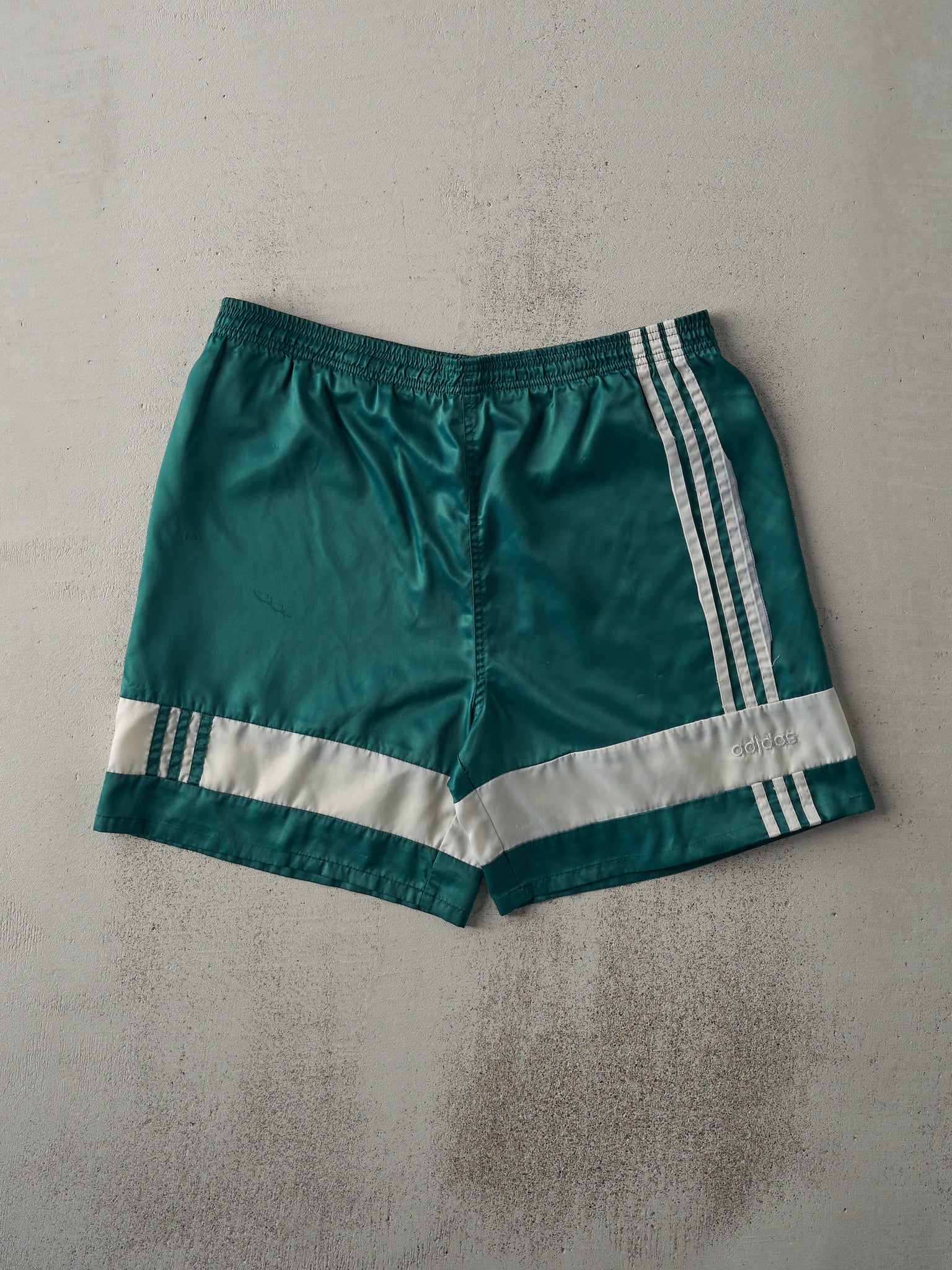 Vintage 80s Green and White Adidas Athletic Shorts (34x6.5)