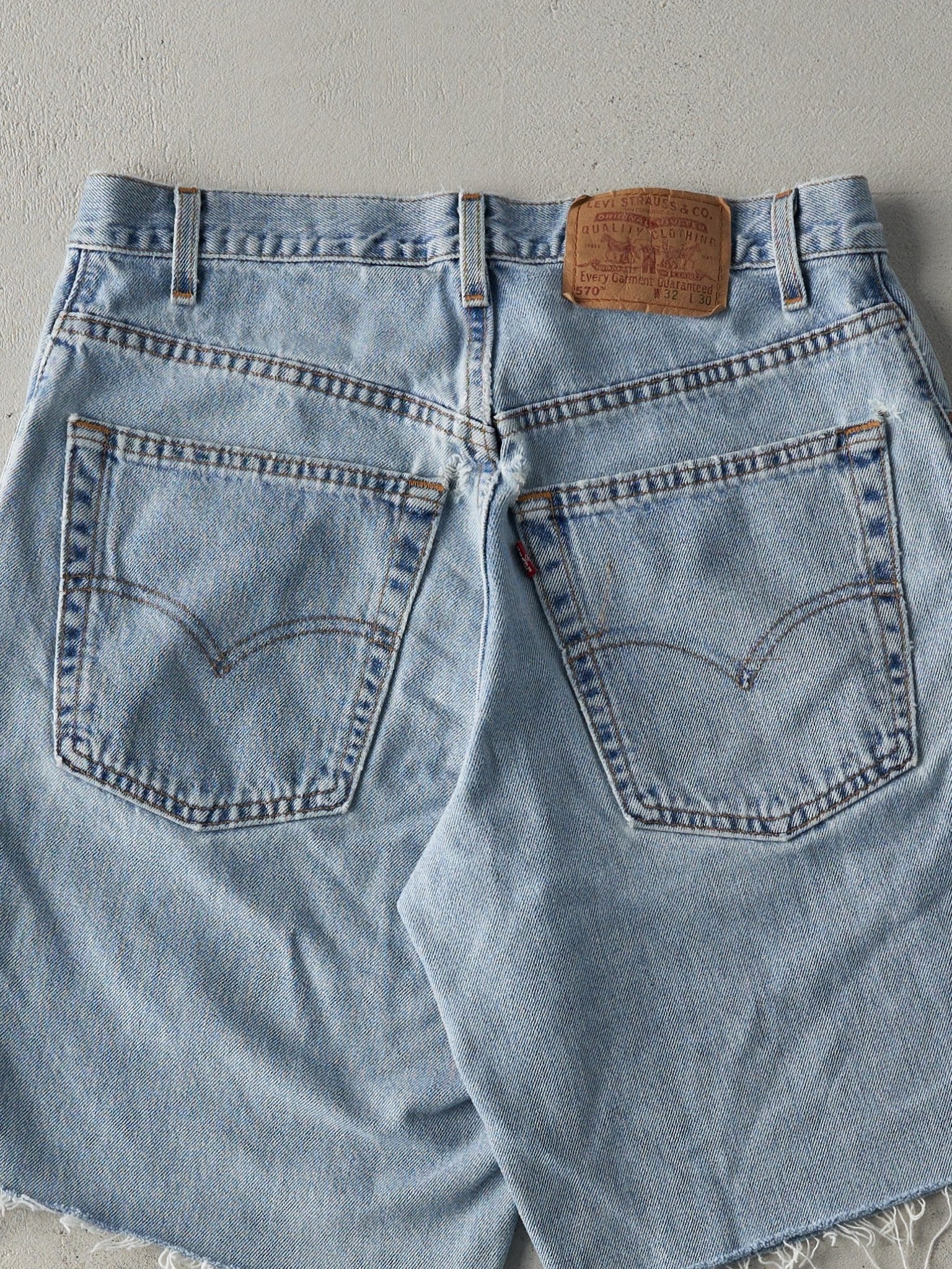 Vintage 90s Light Wash Levi's 570 Baggy Fit Cut Off Shorts (32x9.5)