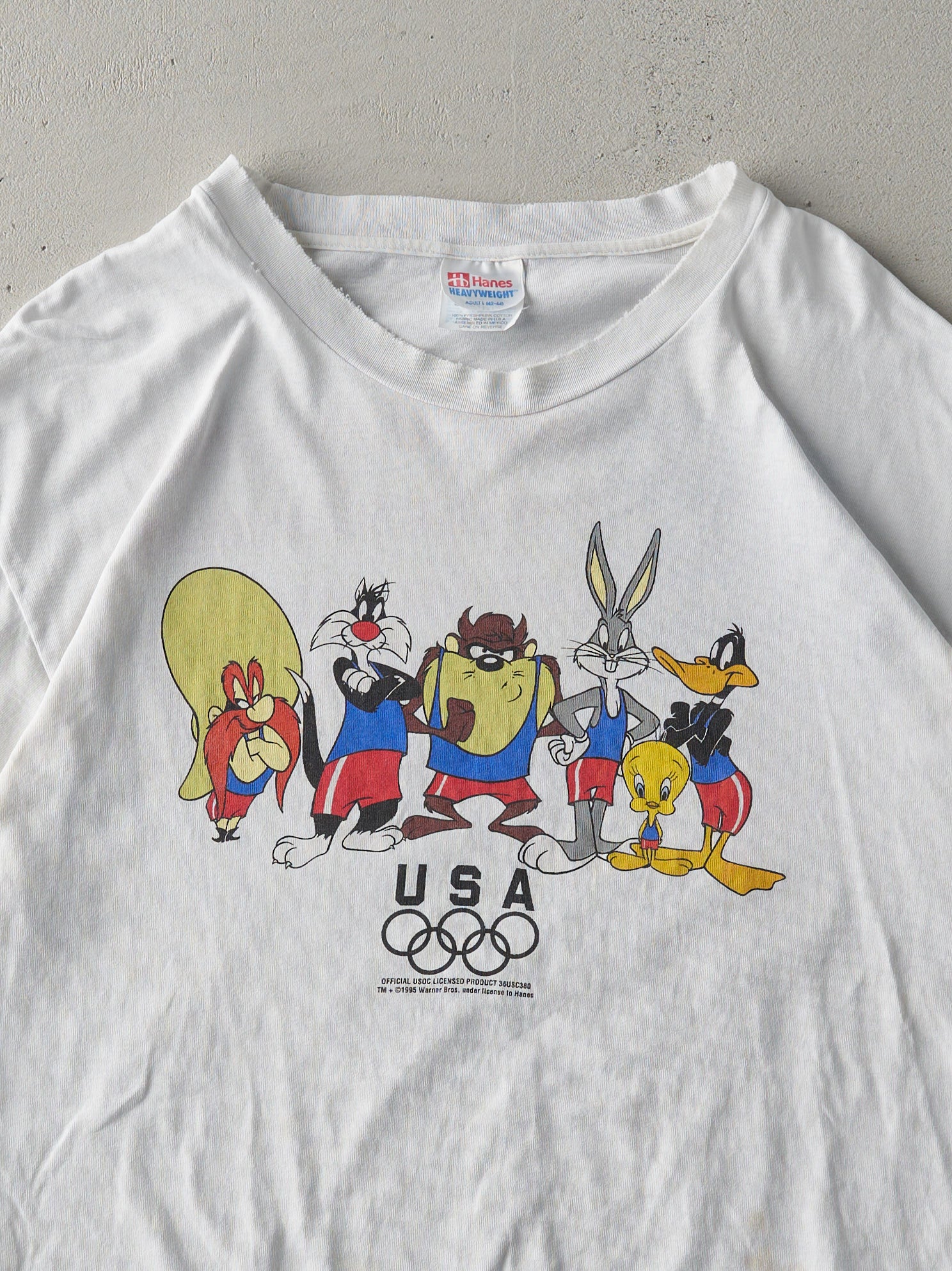 Vintage 95' White Looney Tunes USA Olympics Long Tee (M)