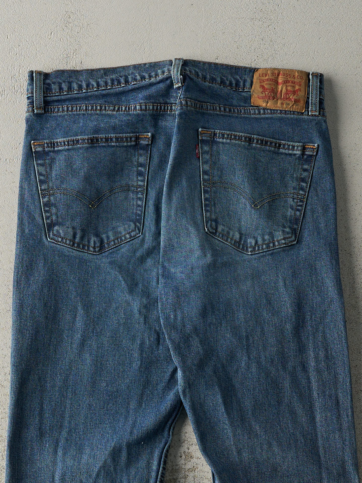 Vintage Y2K Dark Wash Levi's 505 Jeans (34x29.5)