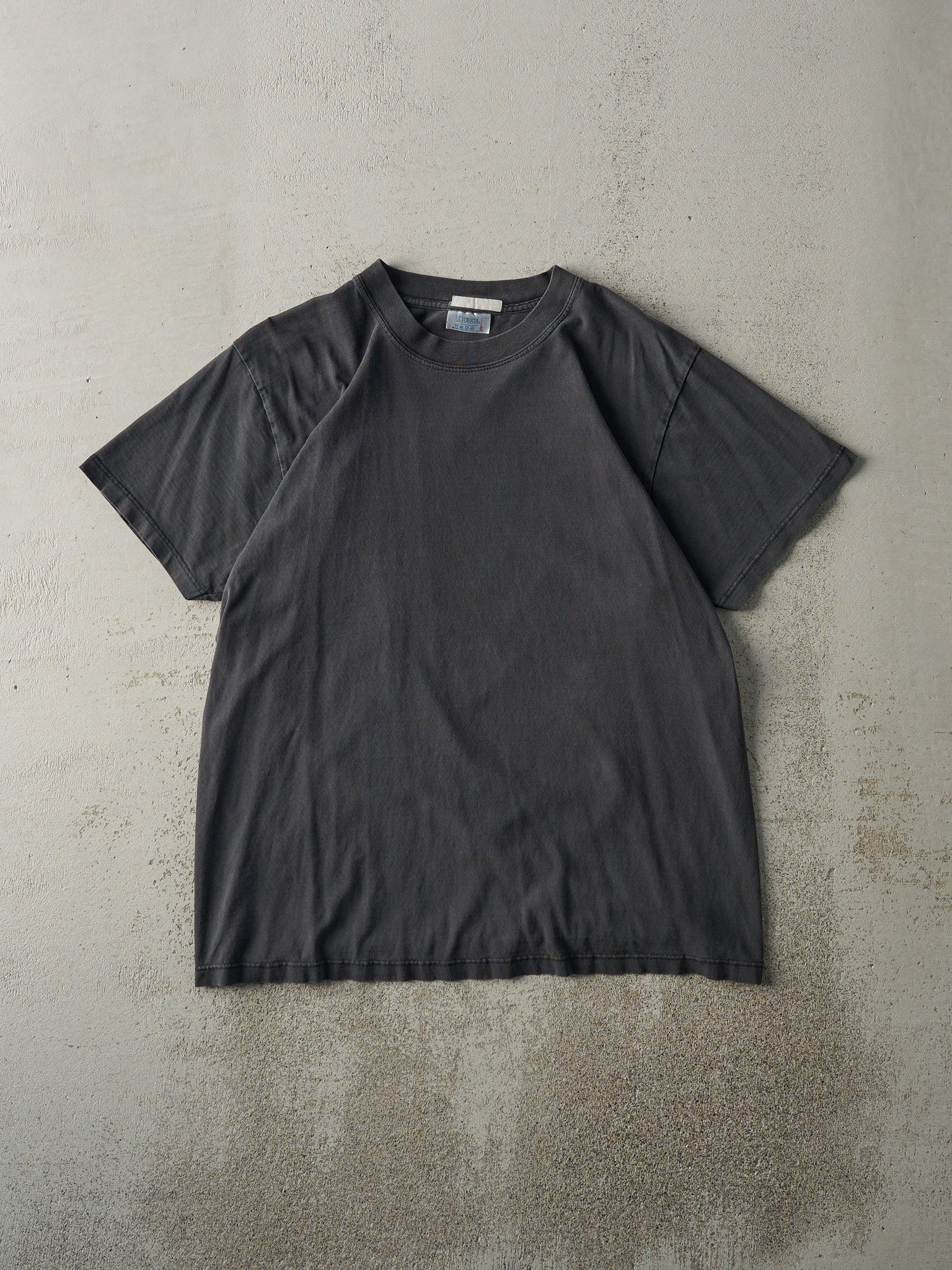 Vintage 90s Faded Black Blank Tee (M)