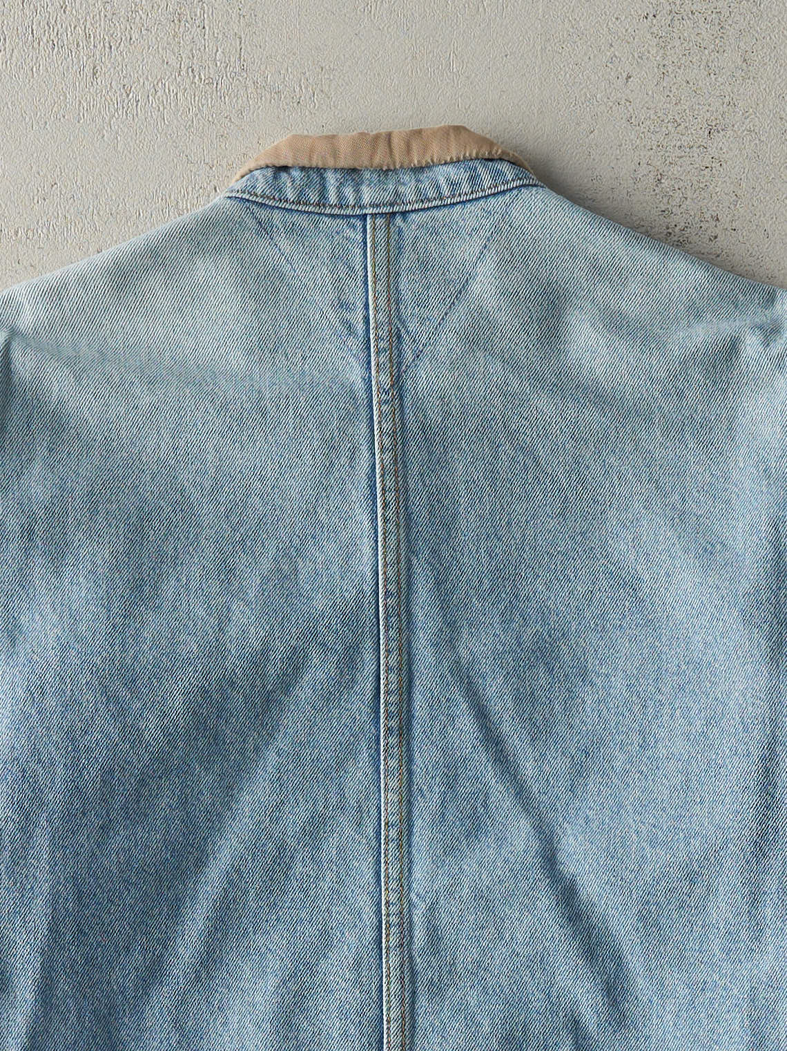 Vintage 90s Light Wash Tommy Hilfiger Denim Jacket (M)