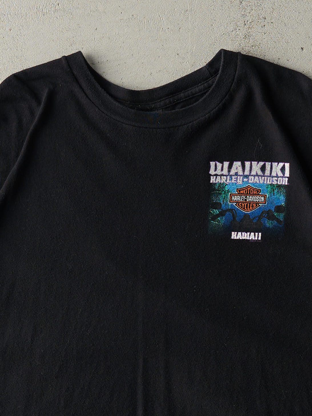 Vintage 11' Black Waikiki Hawaii Harley Davidson Tee (XL)