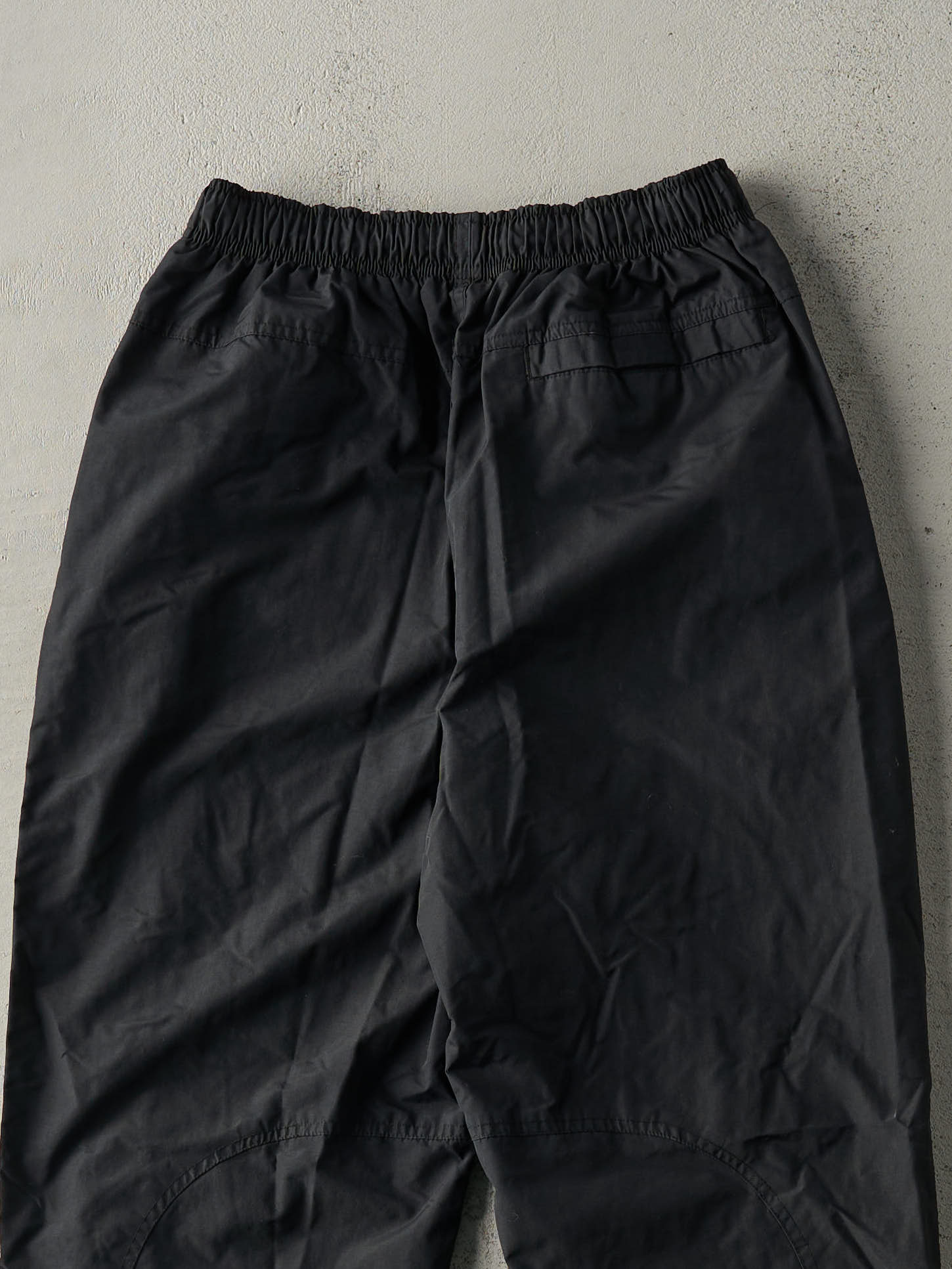 Vintage Y2K Black Umbro Track Pants (24x26)