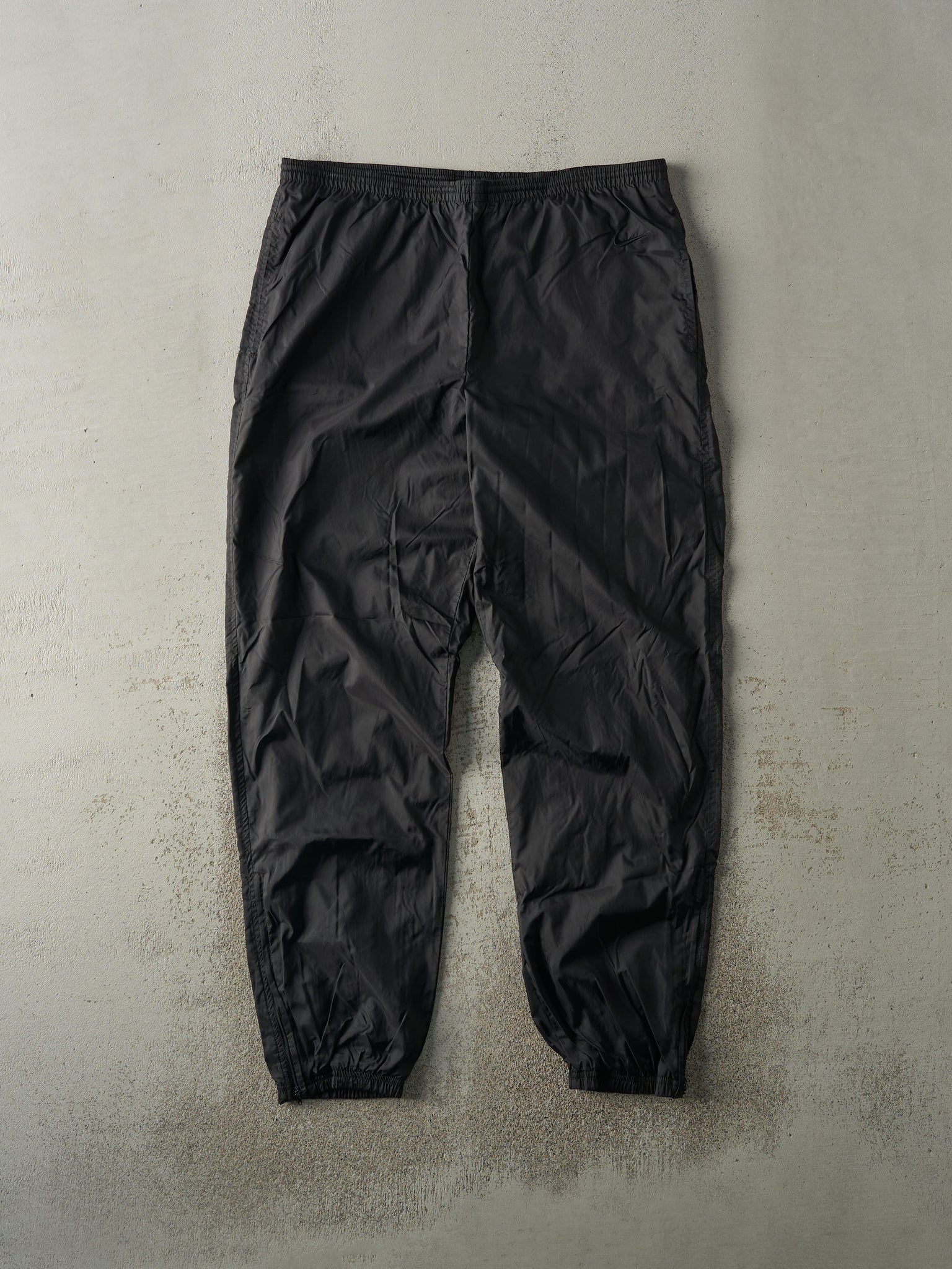 Vintage 90s Black Nike Tonal Embroidered Track Pants (35x31)