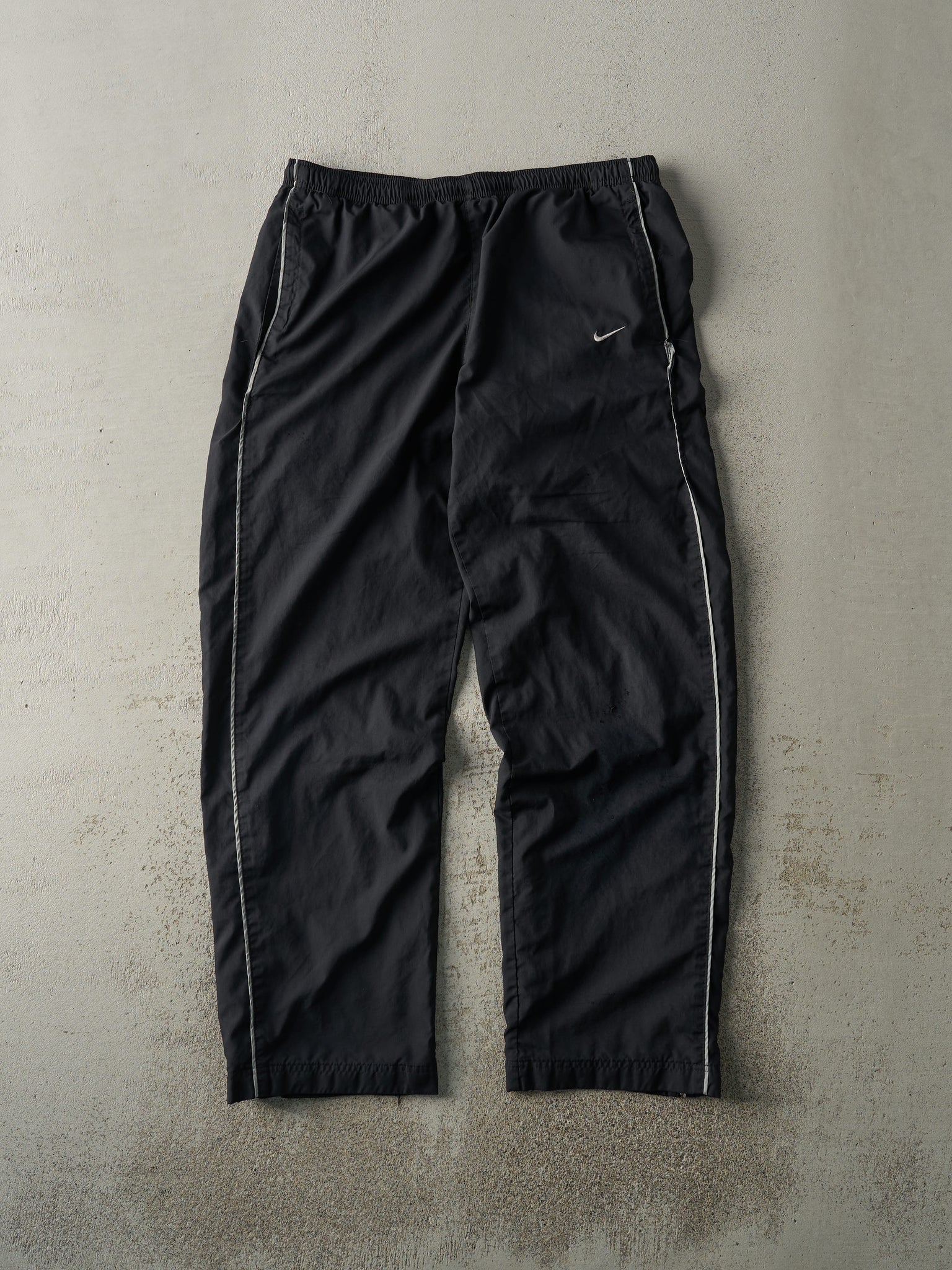 Vintage Y2K Black & Grey Nike Track Pants (33x30)