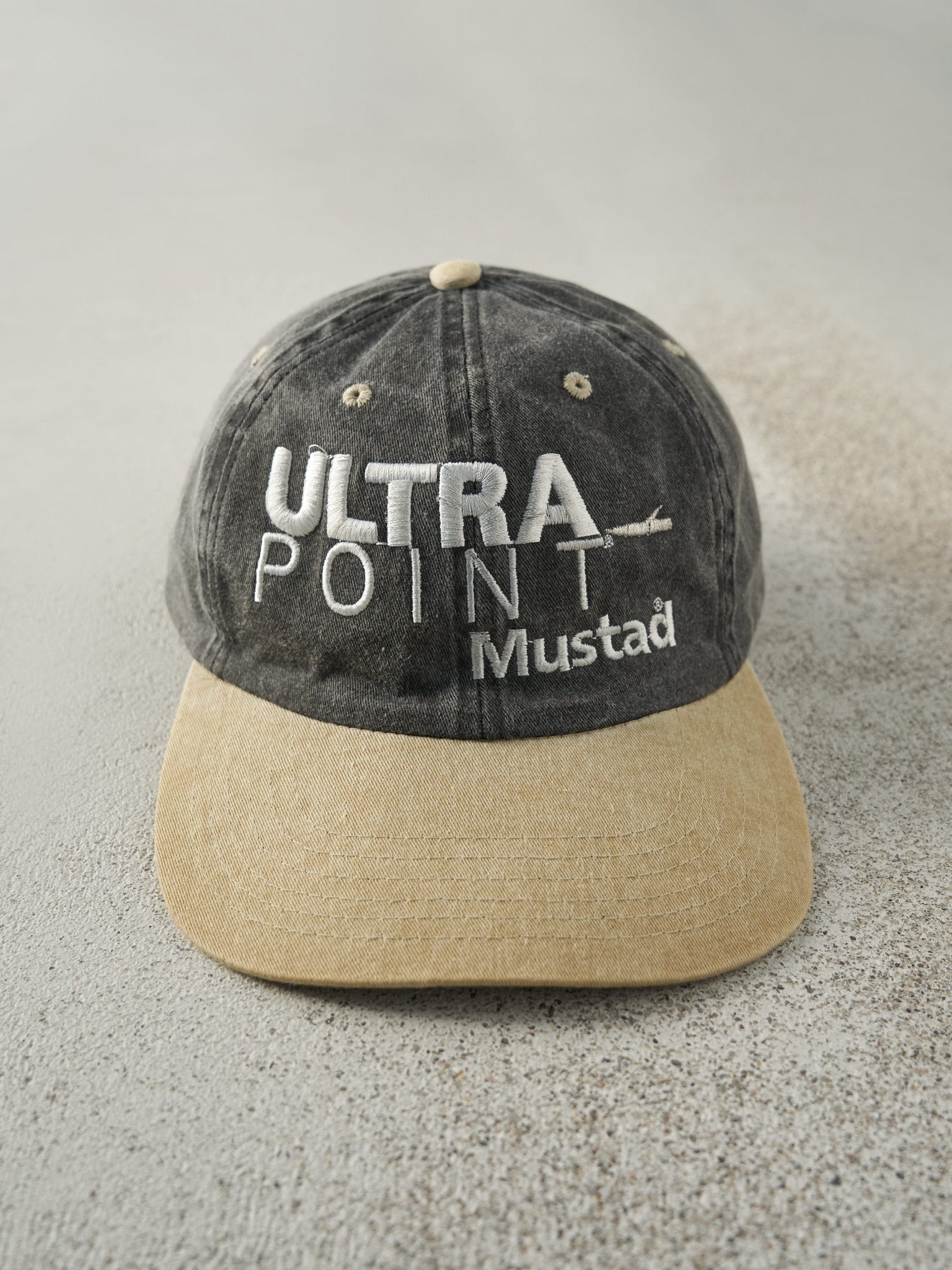 Vintage 90s Faded Black & Beige Ultra Point Embroidered Strapback Hat