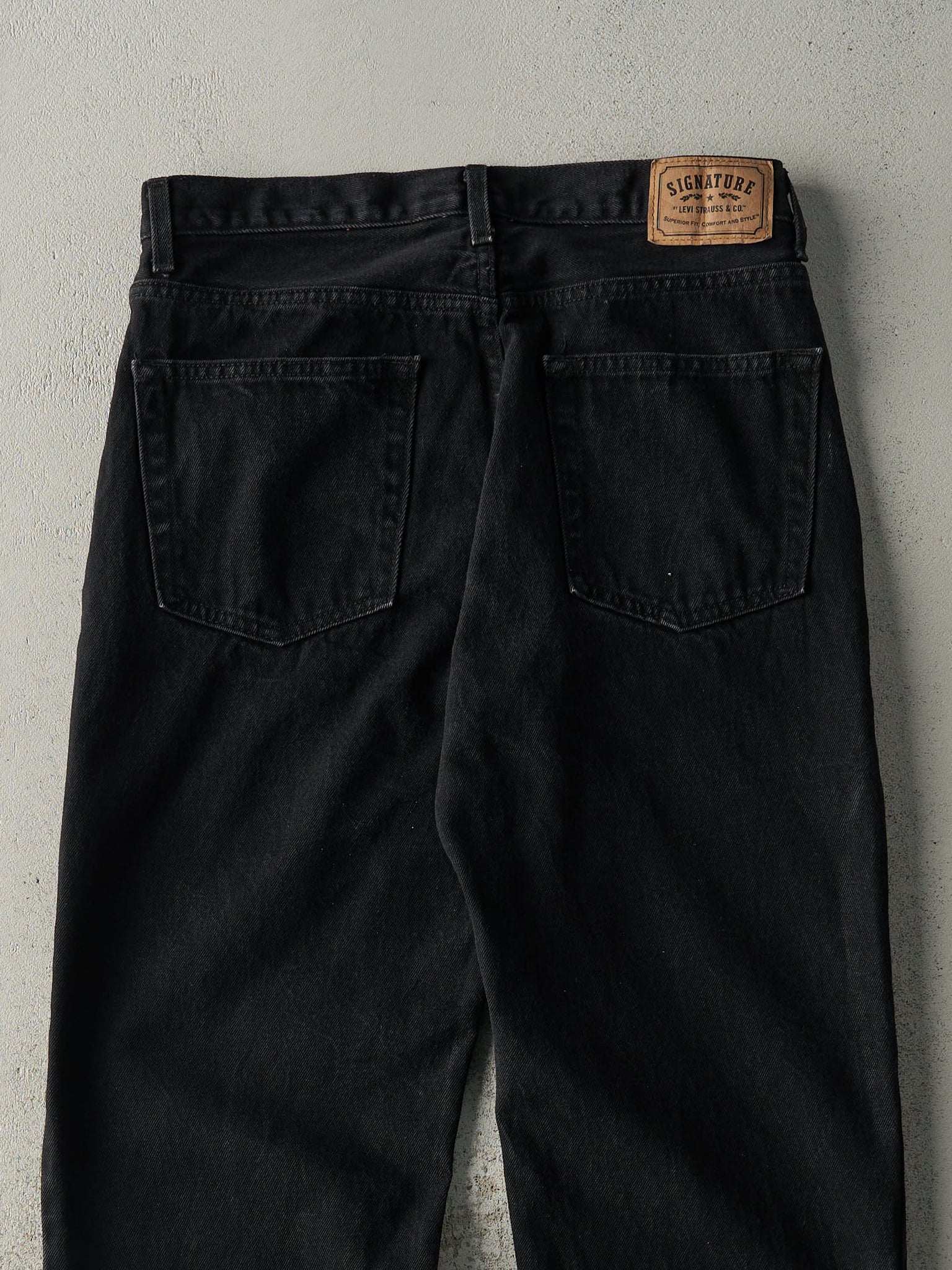 Vintage Y2K Black Levi's Signature Denim Pants (32x32.5)