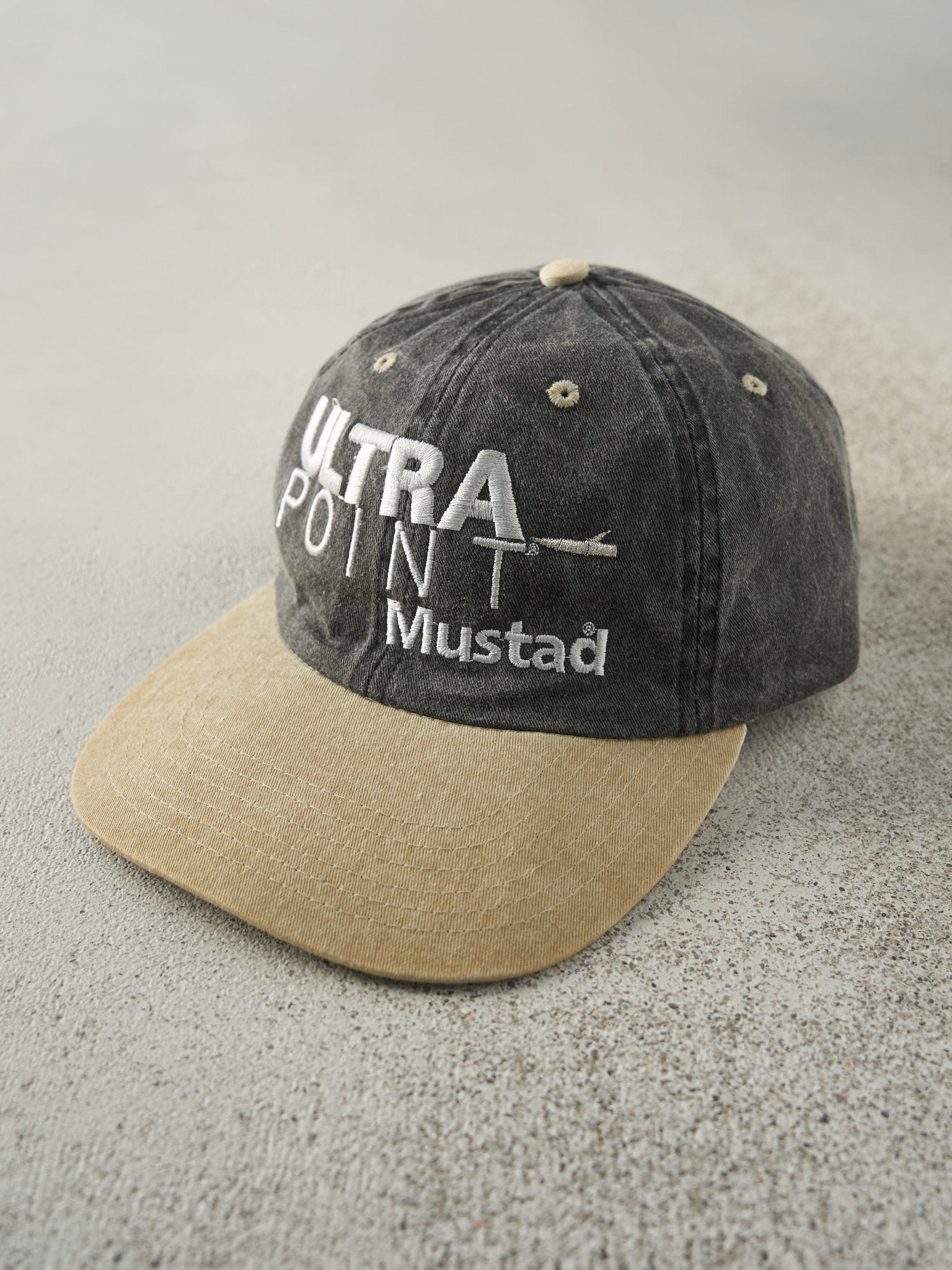 Vintage 90s Faded Black & Beige Ultra Point Embroidered Strapback Hat