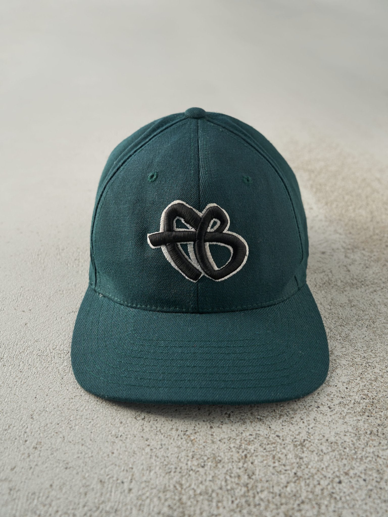 Vintage Y2K Green FuBu Embroidered Flexfit Hat (L/XL)