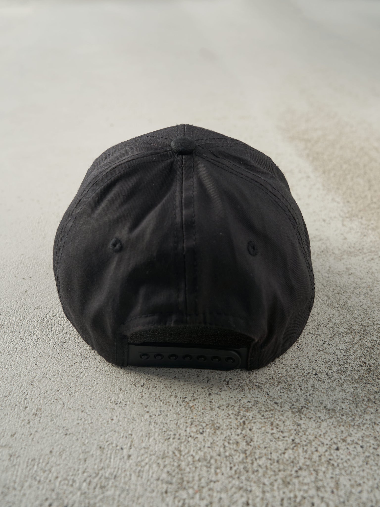 Vintage Y2K Black Embroidered Alaska Snapback Hat