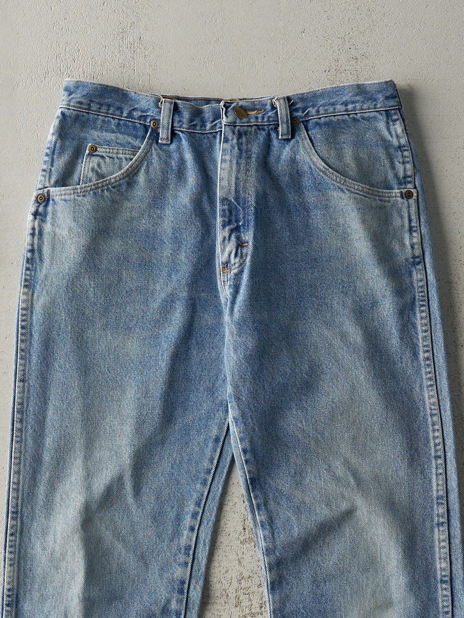 Vintage Y2K Light Wash Wrangler Jeans (32x29)