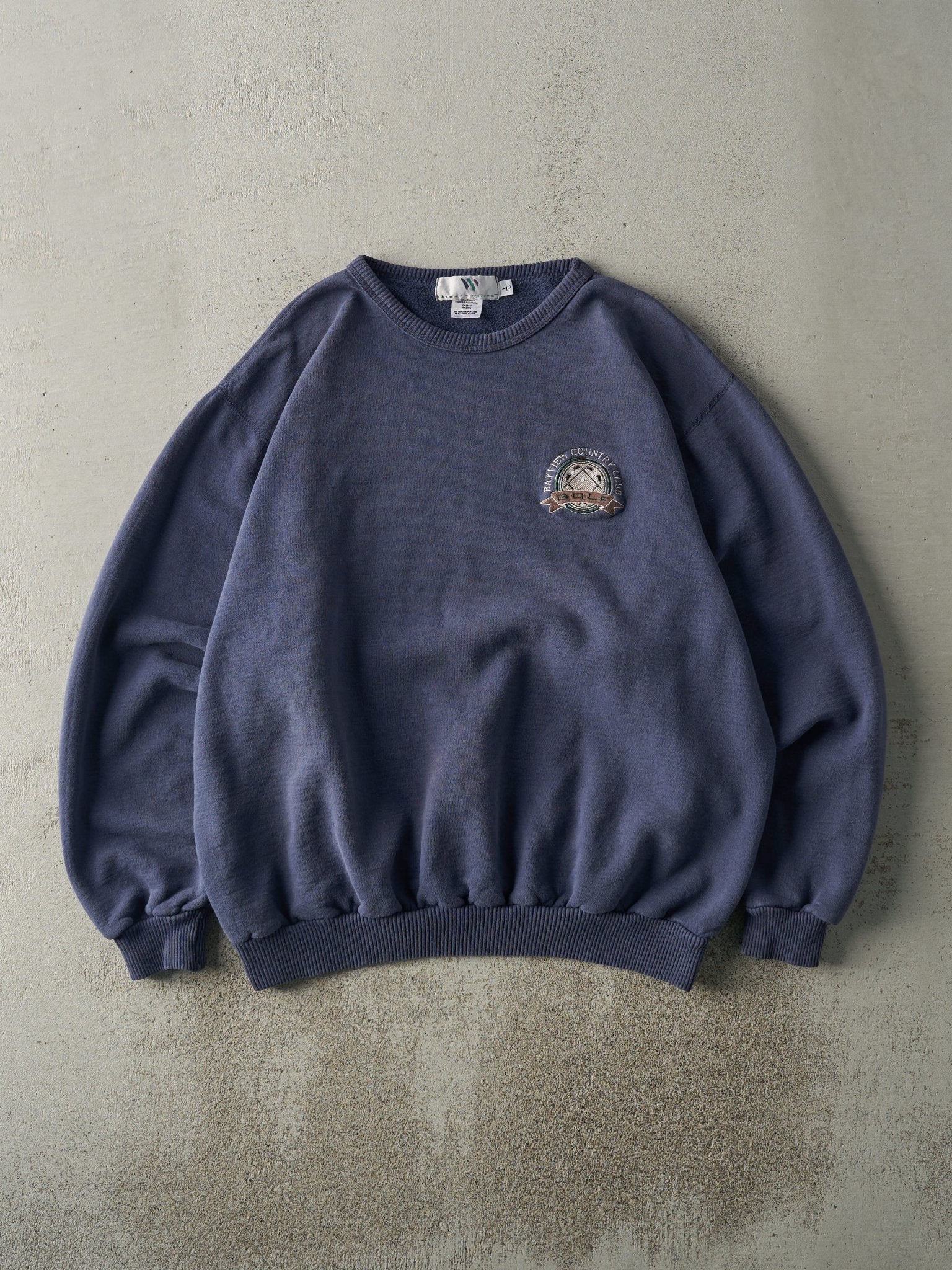 Vintage 90s Navy Blue Bayview Country Club Embroidered Crewneck (L/XL)