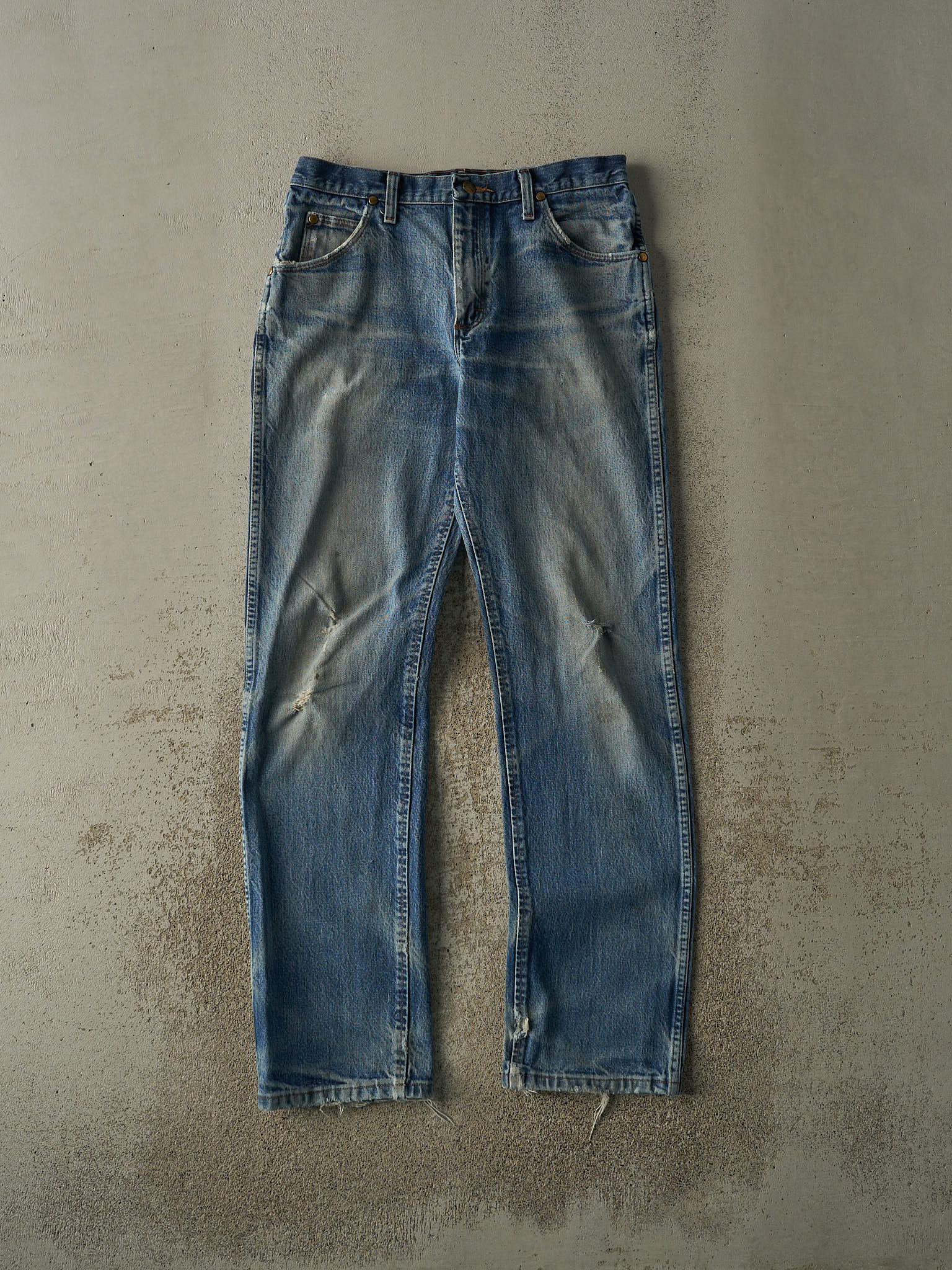 Vintage 90s Mid Wash Wrangler Jeans (31x33)