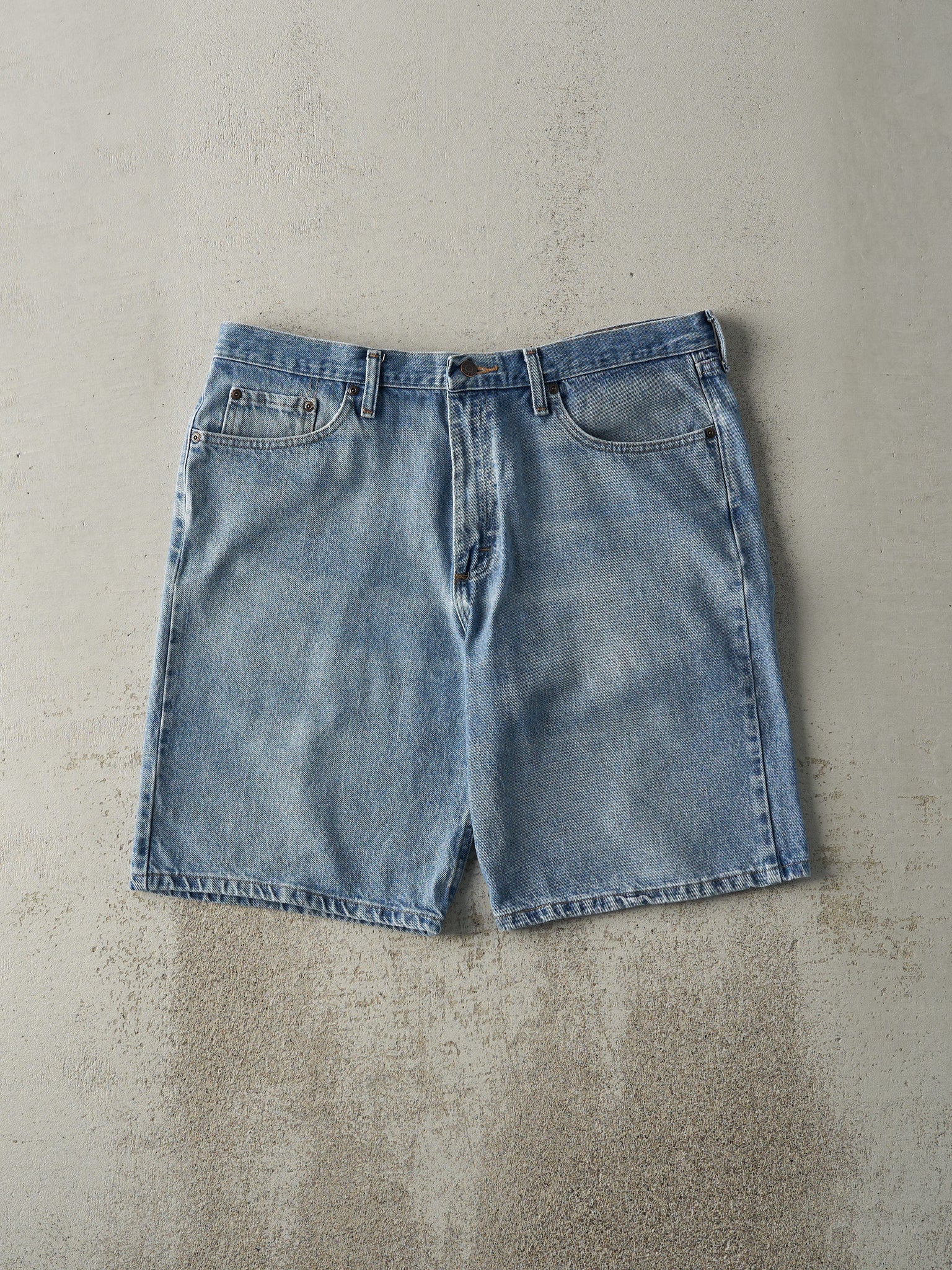 Vintage Y2K Mid Wash Wrangler Jean Shorts (38x10)