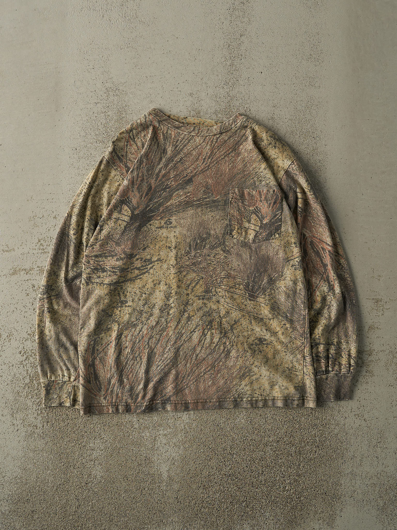 Vintage Y2K Mossy Oak Camo Pocket Long Sleeve (M)