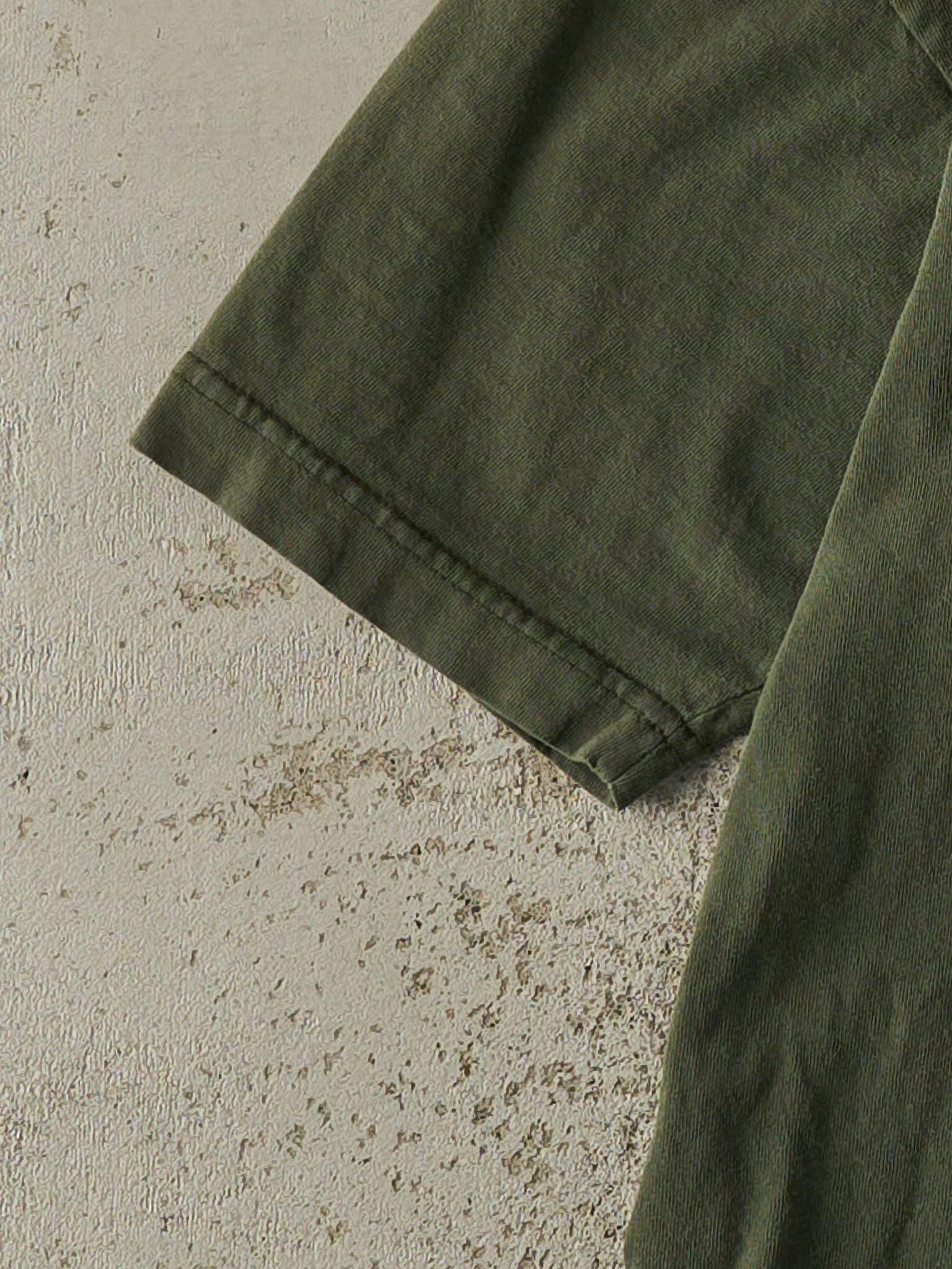 Vintage 90s Sun Faded Green Tommy Hilfiger Tee (L)