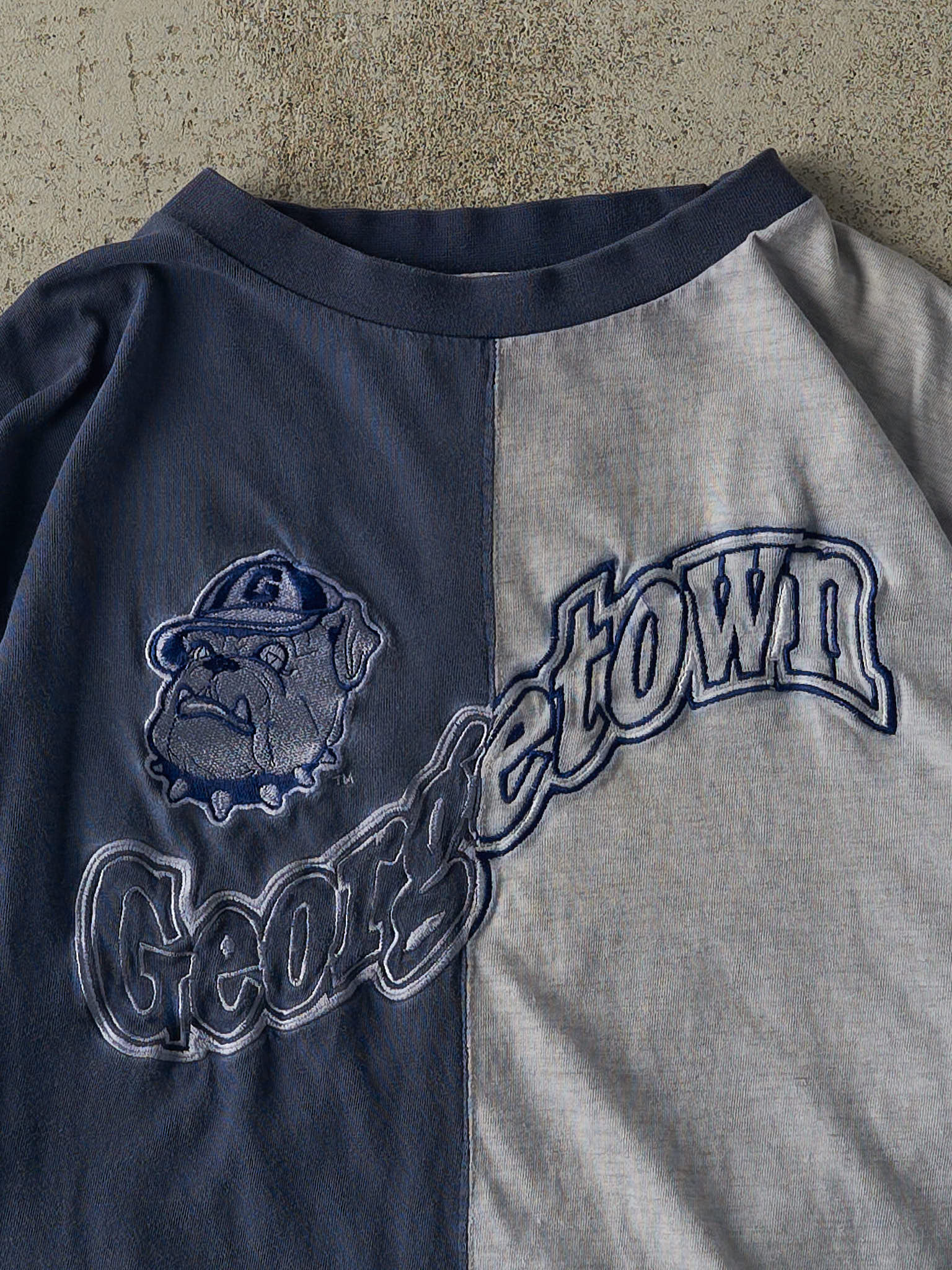 Vintage 90s Navy & Grey Georgetown University Hoyas Embroidered Single Stitch Tee (M/L)