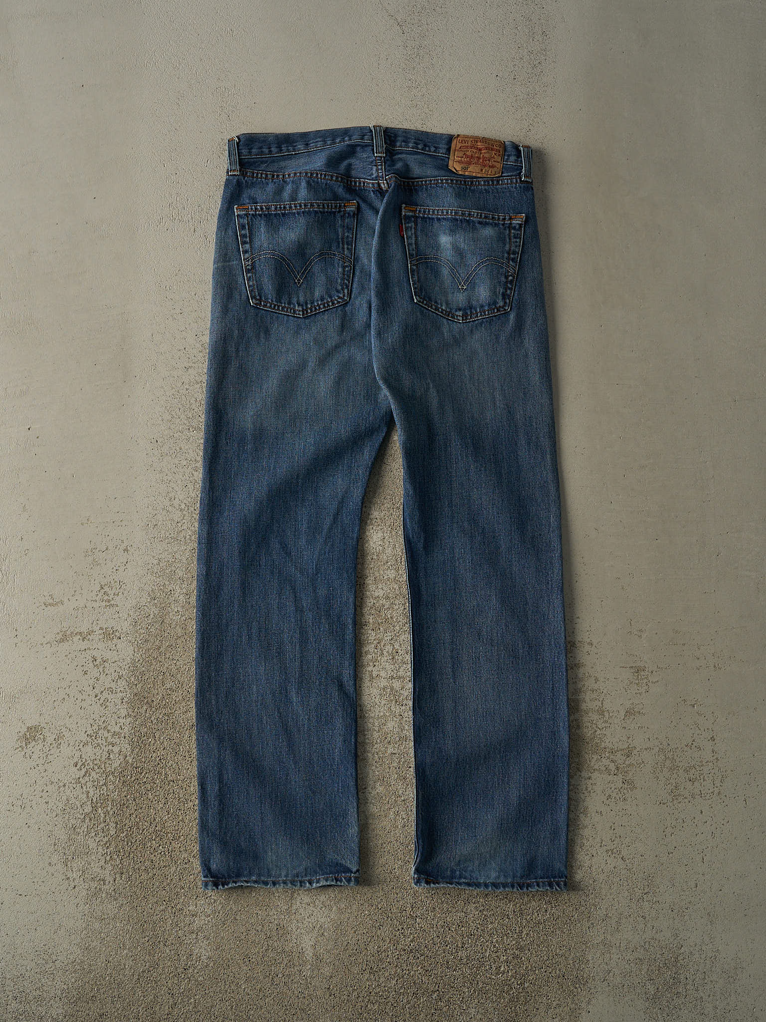 Vintage Y2K Dark Wash Levi's 501 Jeans (35x31.5)