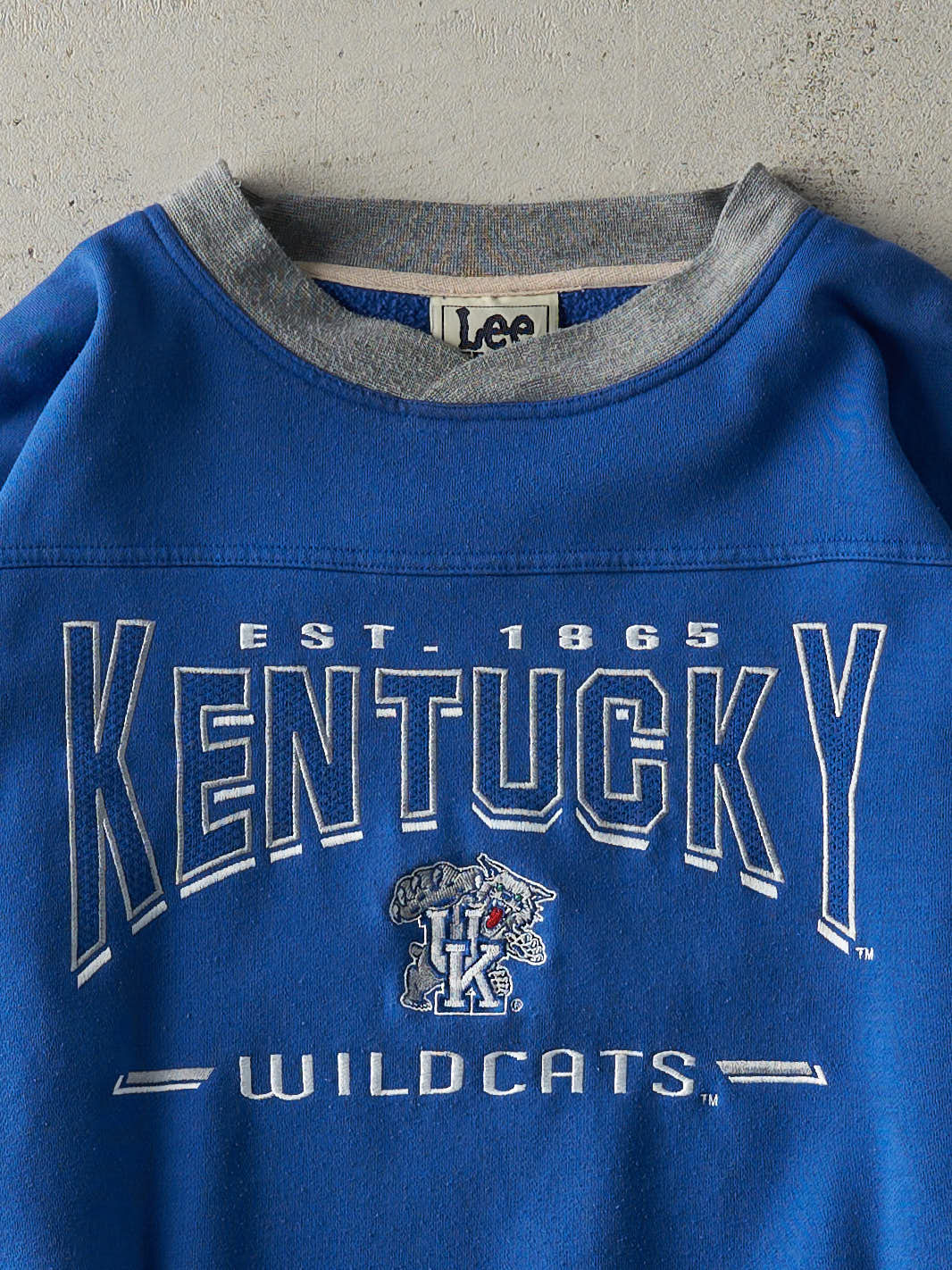 Vintage Y2K Blue University of Kentucky Wildcats Embroidered Crewneck (XL/XXL)