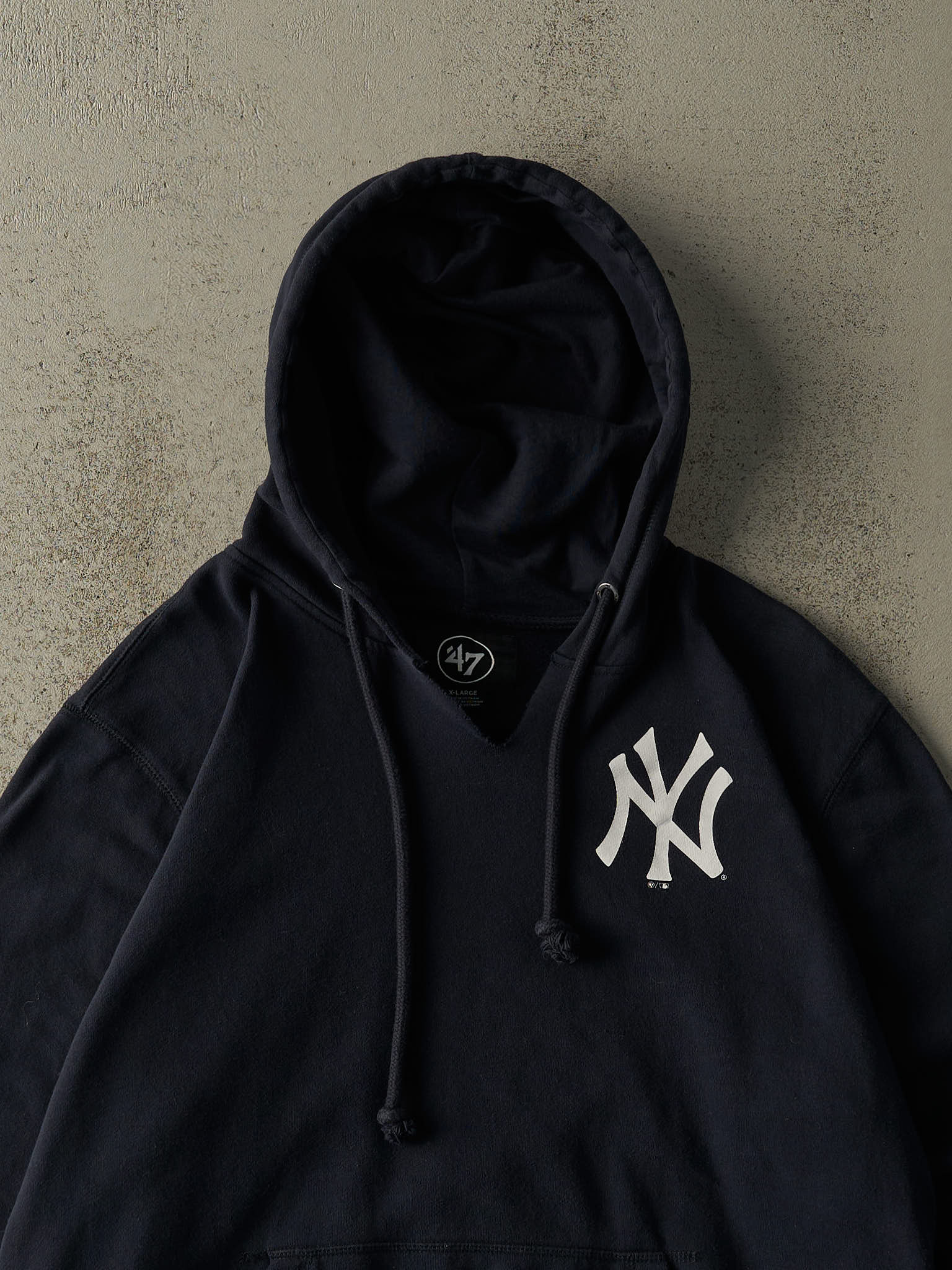 Vintage Y2K Navy Blue New York Yankees Hoodie (XL)