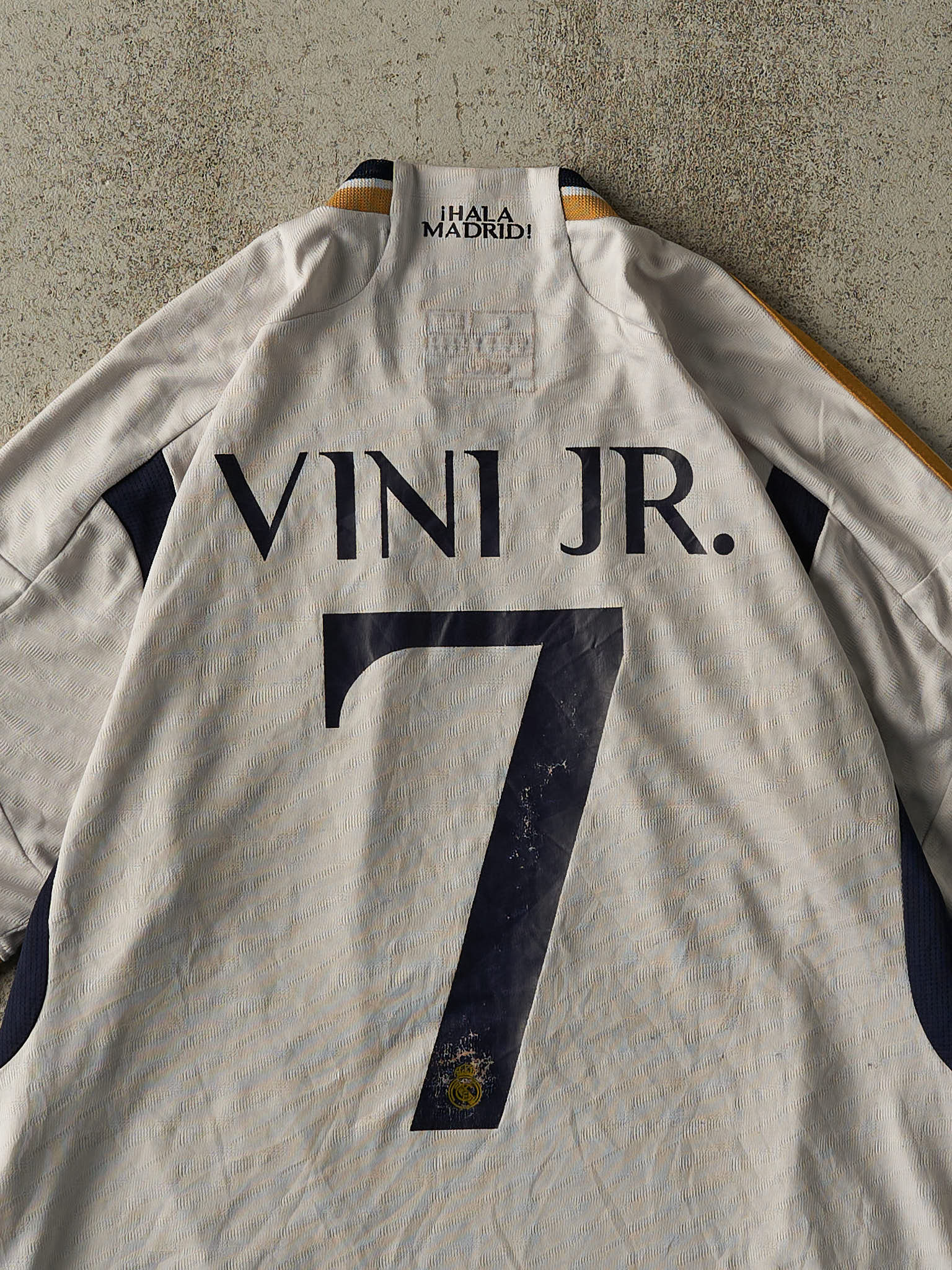 22' White Real Madrid #7 Vini Jr. Soccer Jersey (M/L)