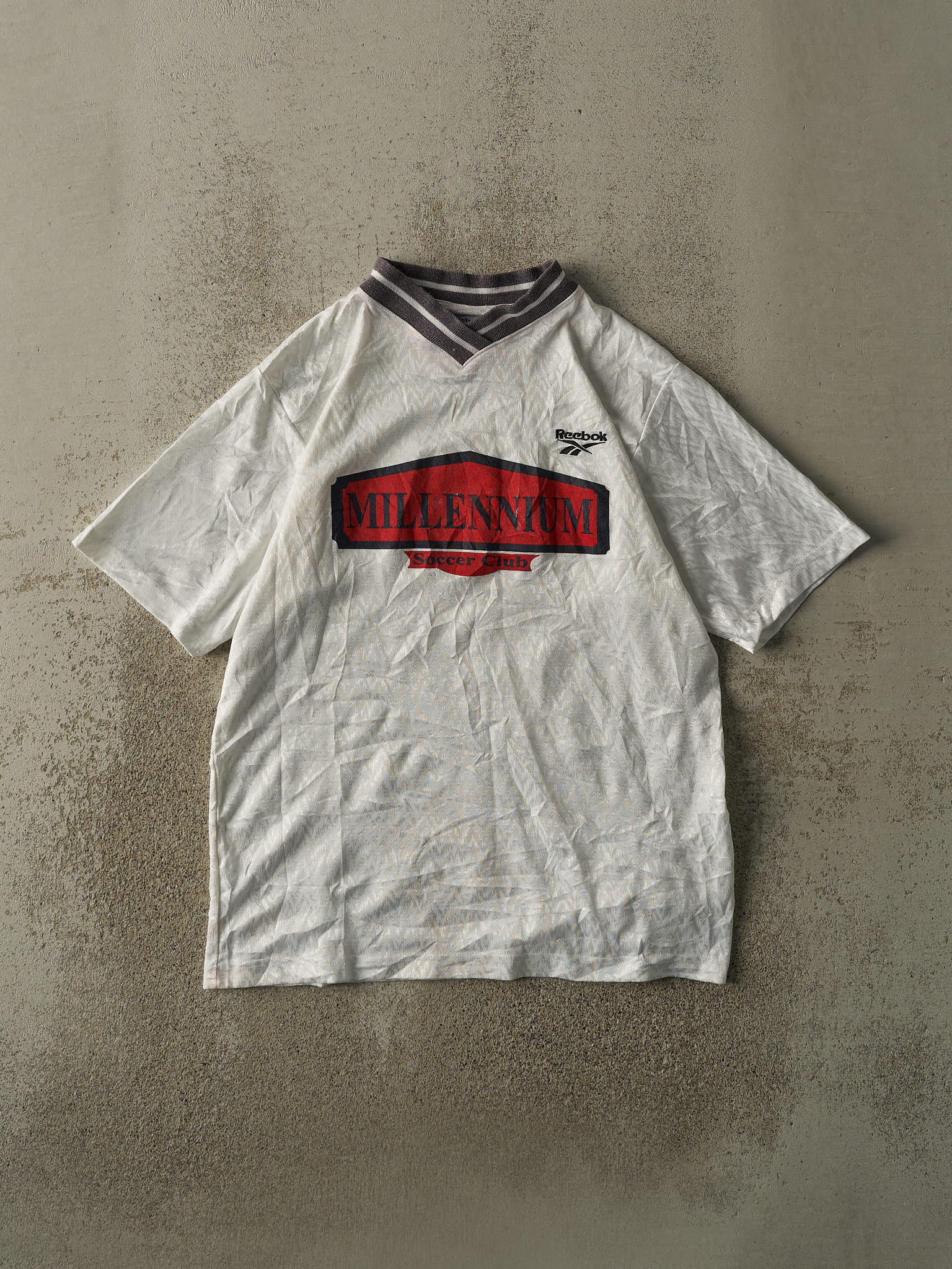 Vintage Y2K White Reebok Millennium #4 Soccer Jersey (M)