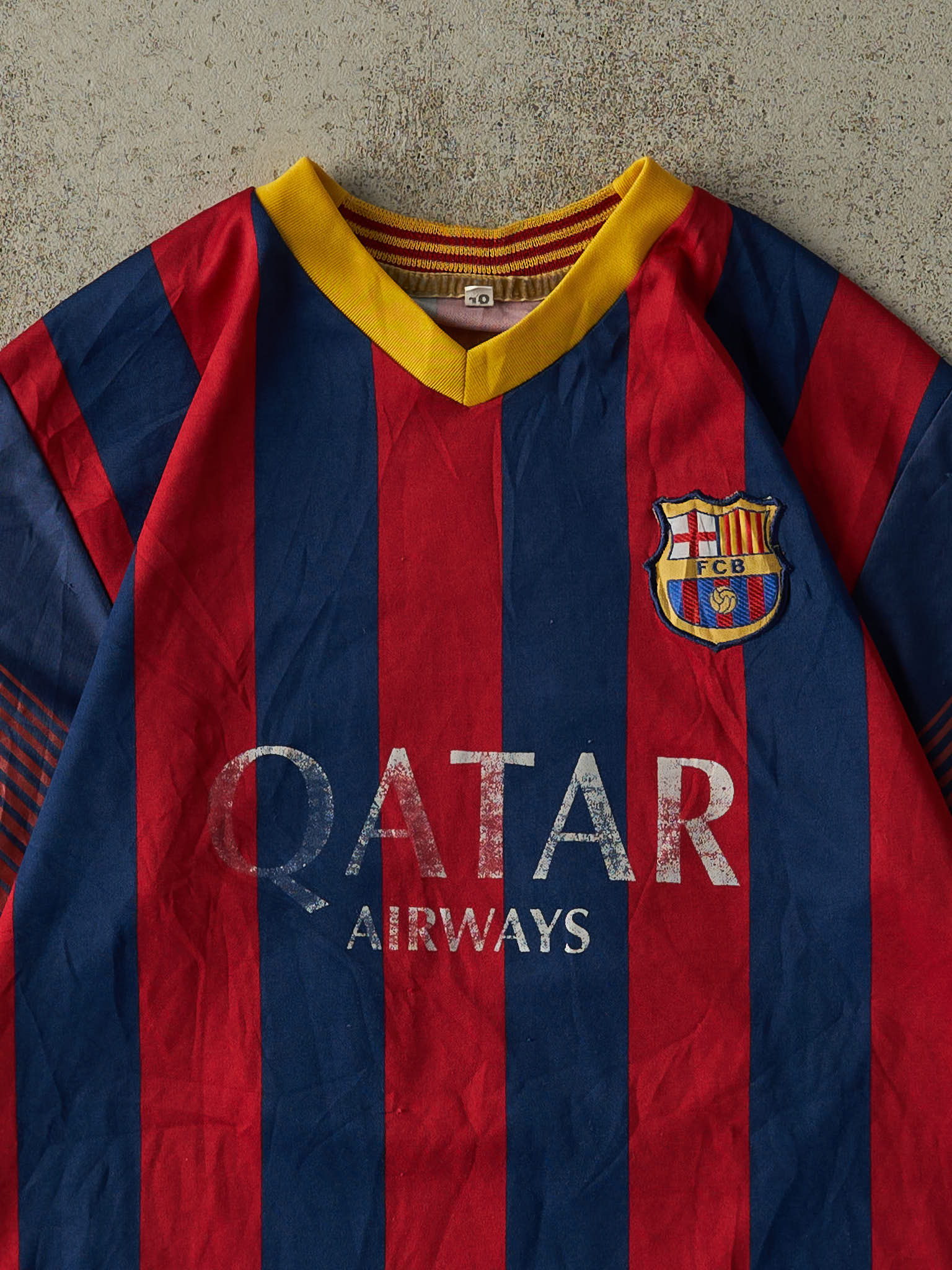 Vintage Y2K Red & Blue FC Barcelona #11 Neymar Jr. Soccer Jersey (S/M)