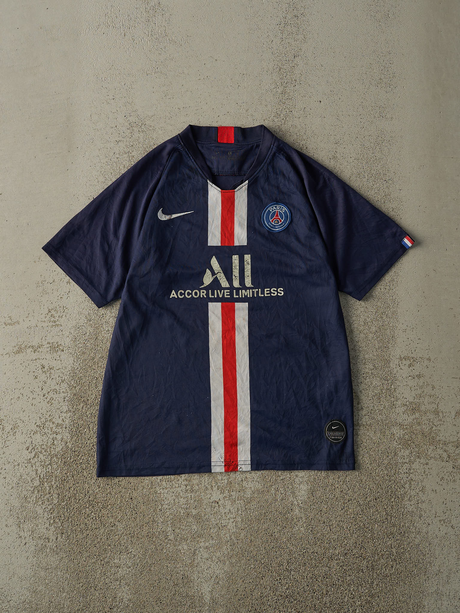 Vintage Y2K Navy Blue Paris Saint Germain #10 Kylian Mbappé Nike Soccer Jersey (S)