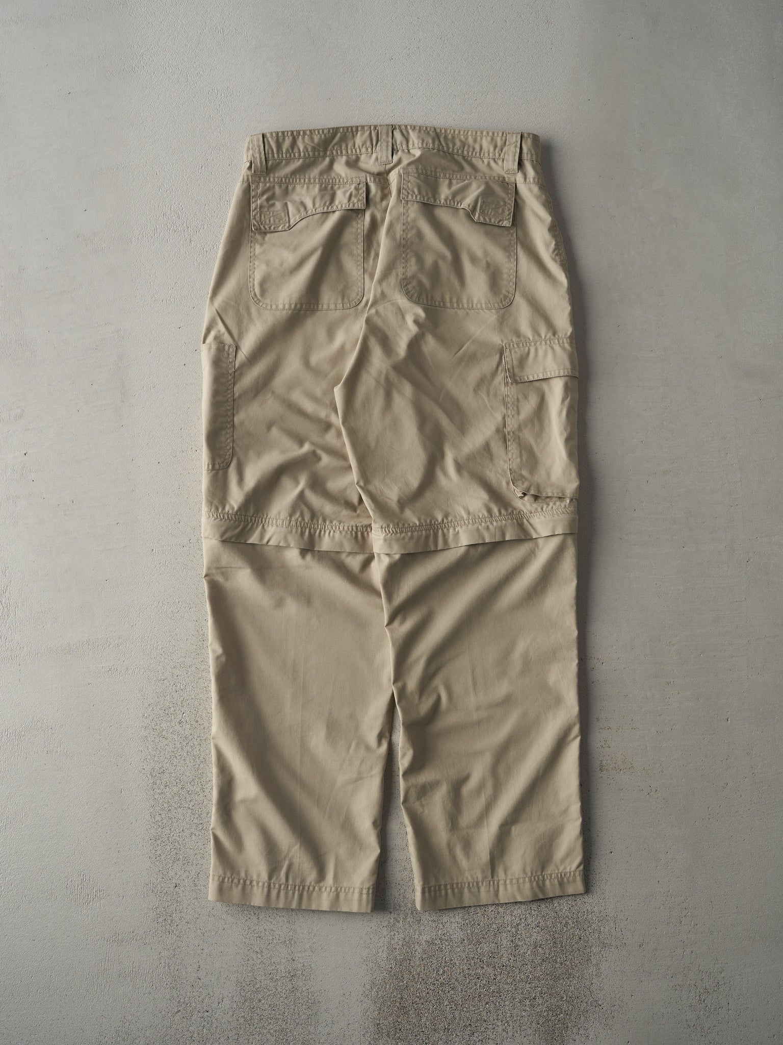 Vintage Y2K Beige WindRiver Zip Off Cargo Pants (34x30)