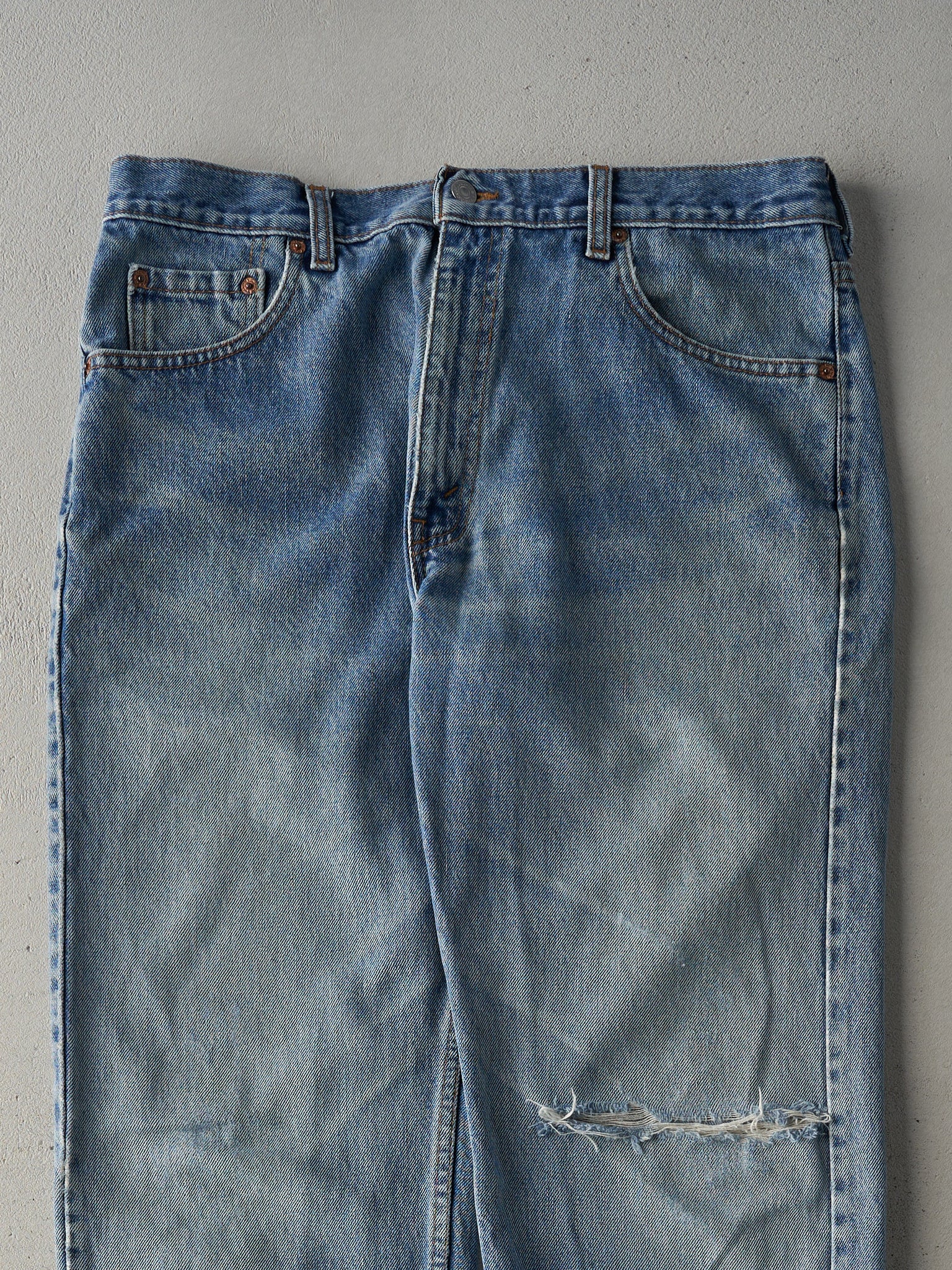 Vintage 90s Light Wash Levi's 505 Jeans (36x33)