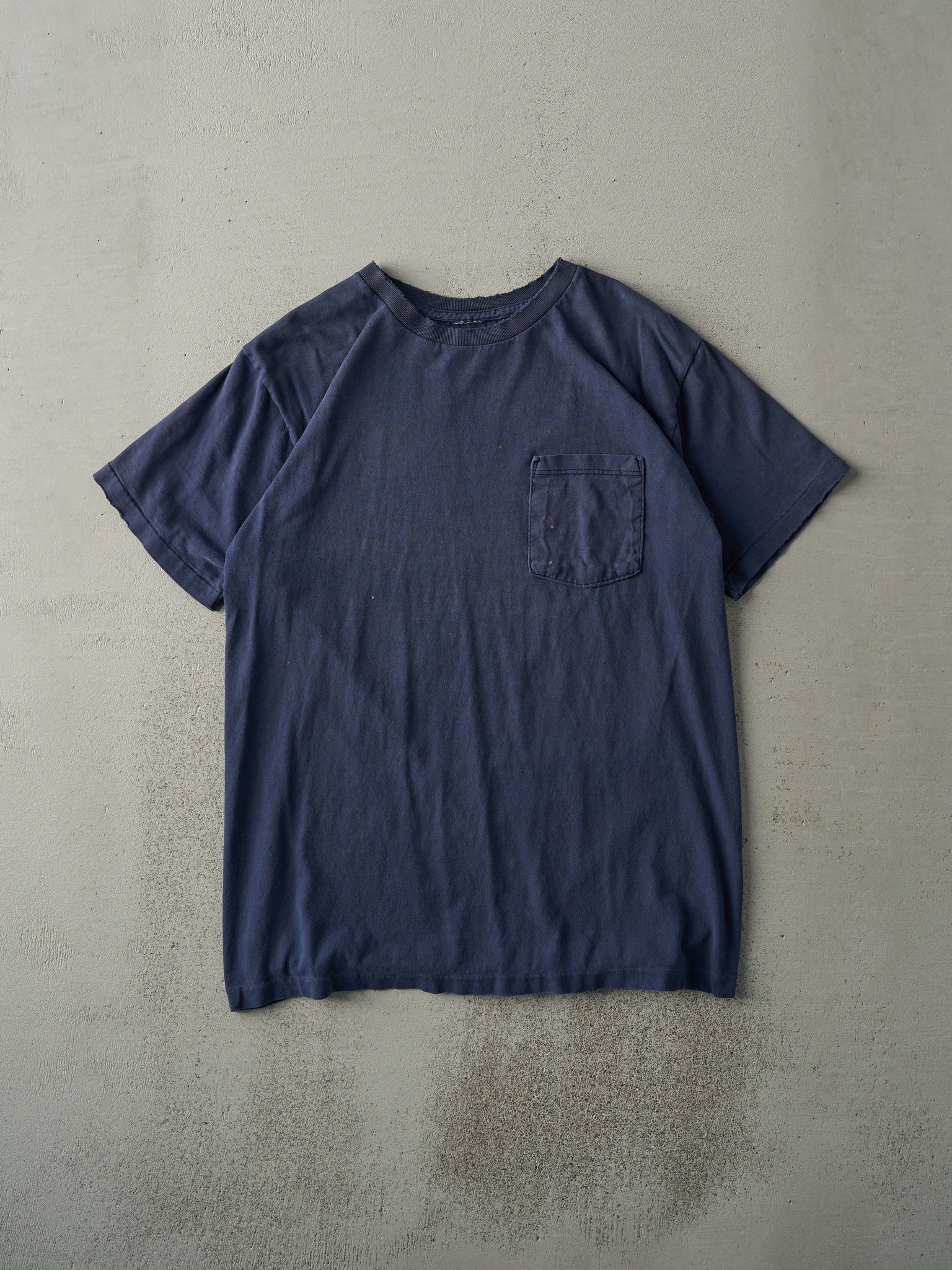 Vintage 90s Navy Blue Blank Single Stitch Pocket Tee (M)