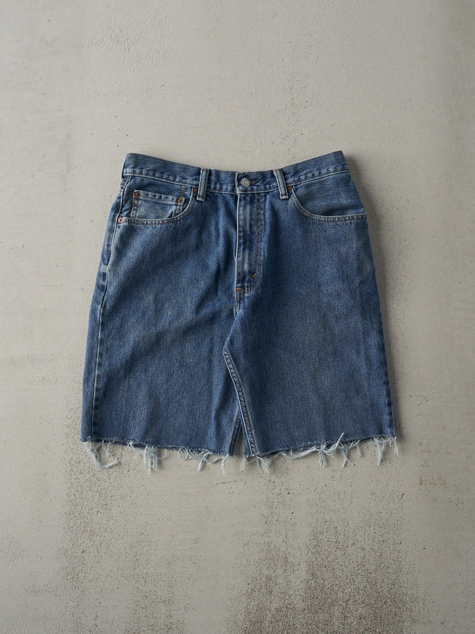 Vintage 90s Dark Wash Levi's 550 Relaxed Fit Cut Off Jean Shorts (32x9)