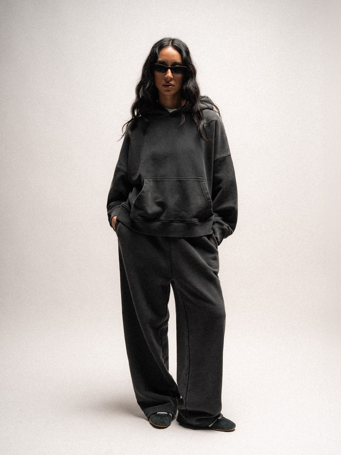 Everyday Boxy Hoodie – Jet Black