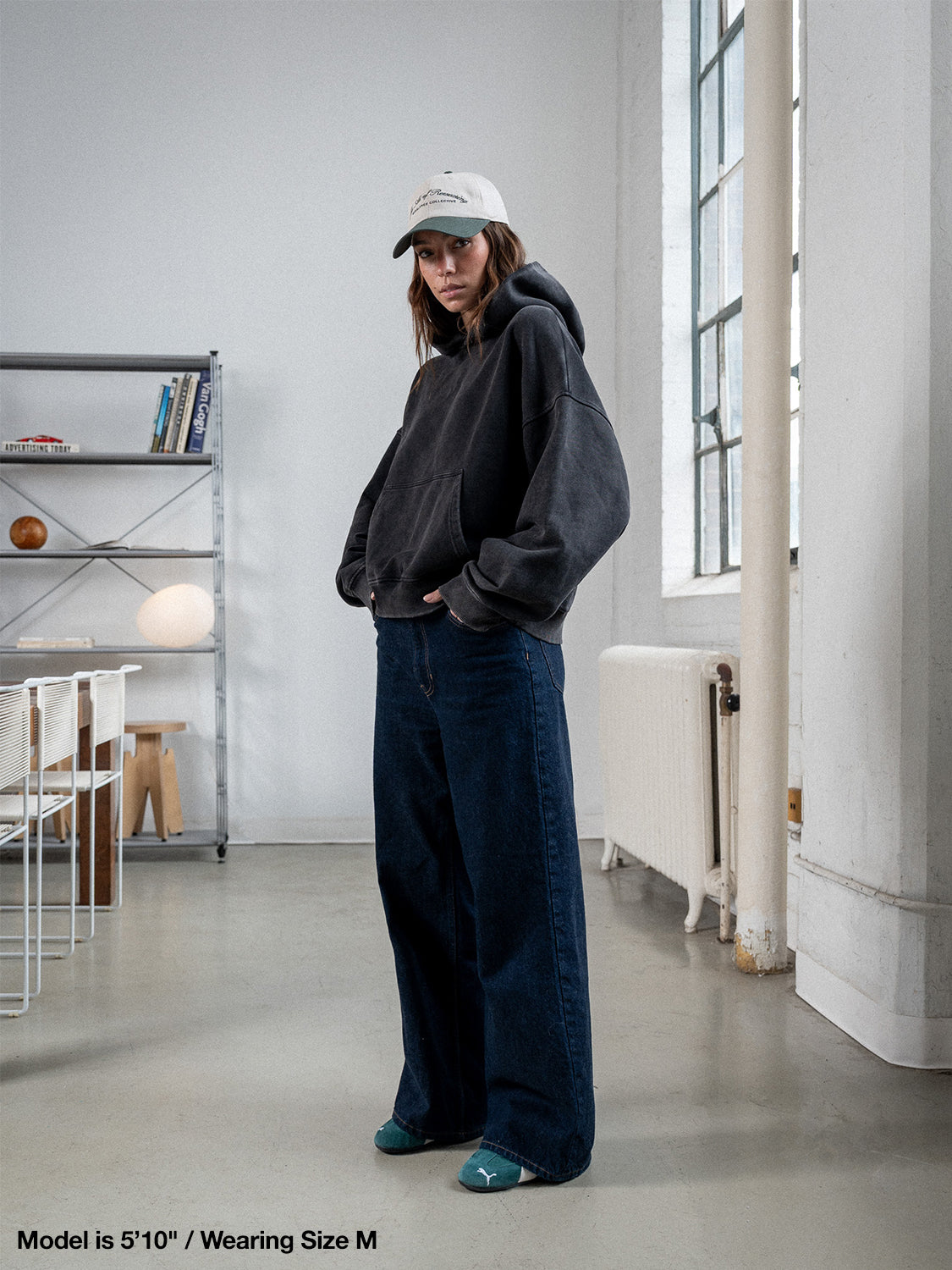 Everyday Boxy Hoodie – Jet Black