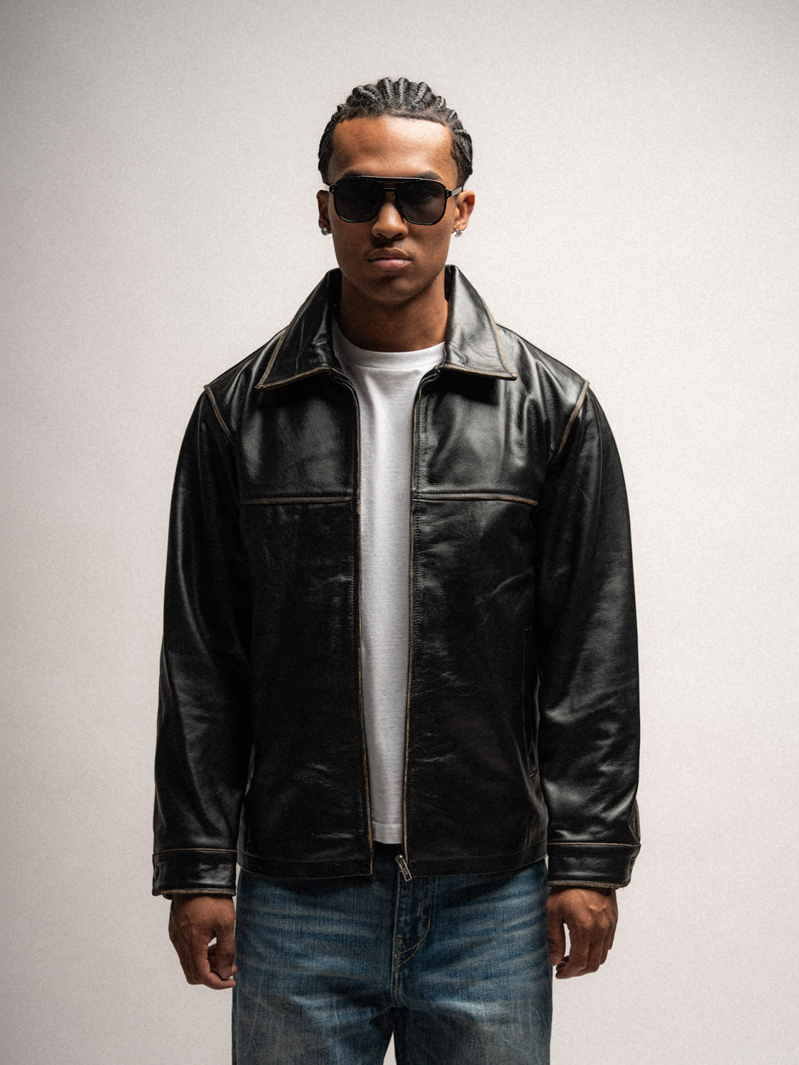 The 90s Cut Leather Jacket - Solid Black