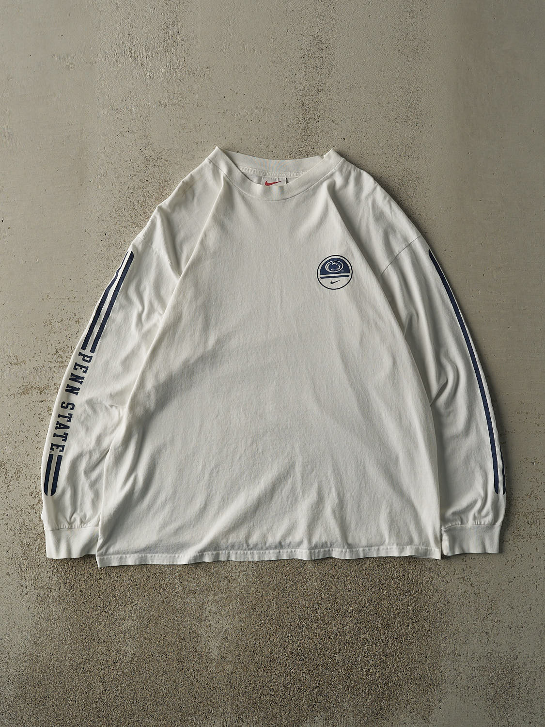 Vintage Y2K White Penn State Nittany Lions Nike Long Sleeve (L/XL)