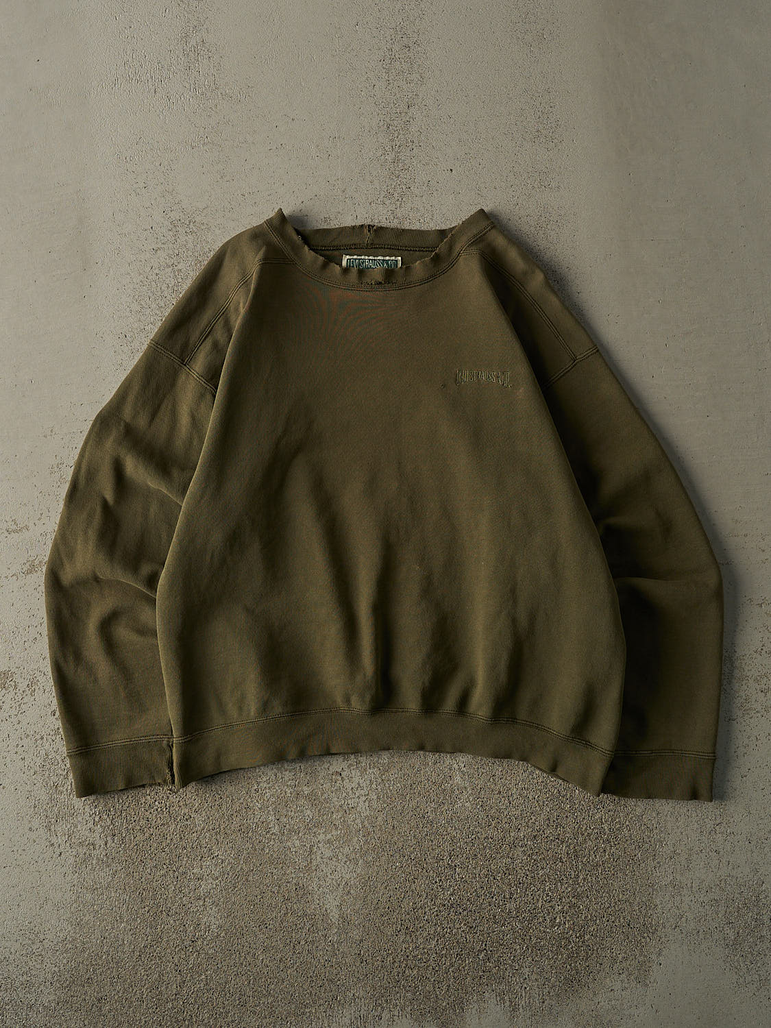 Vintage 90s Sun Faded Green Levi's Embroidered Crewneck (L/XL)