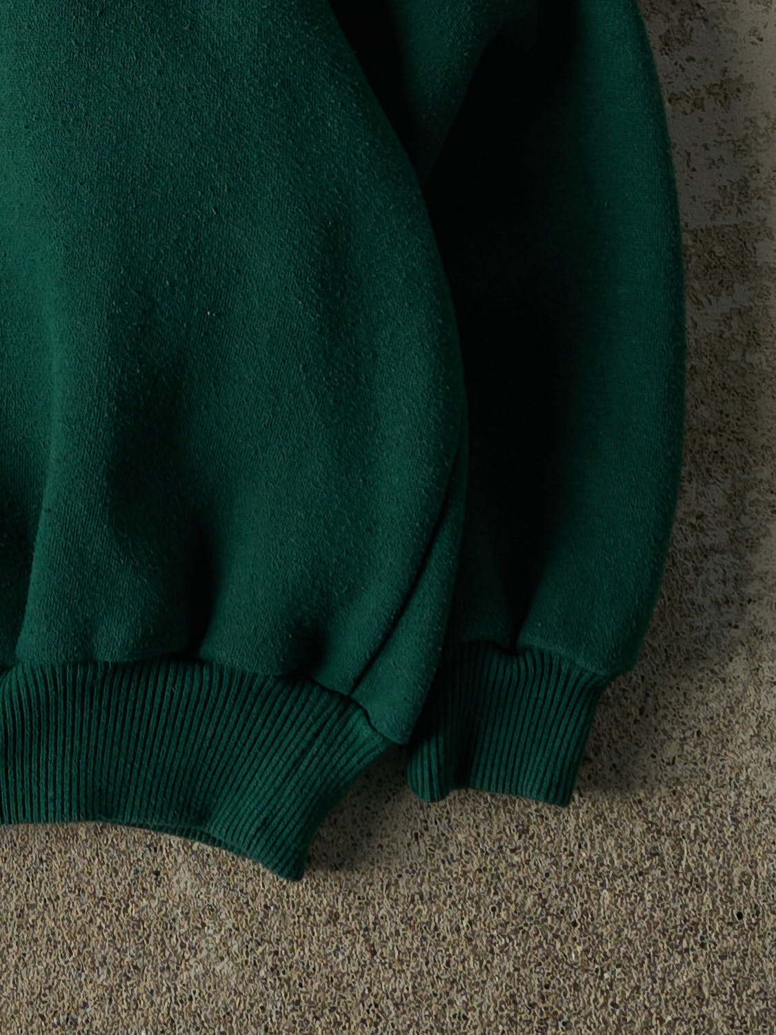Vintage 90s Green University of Notre Dame Fighting Irish Embroidered Crewneck (S/M)
