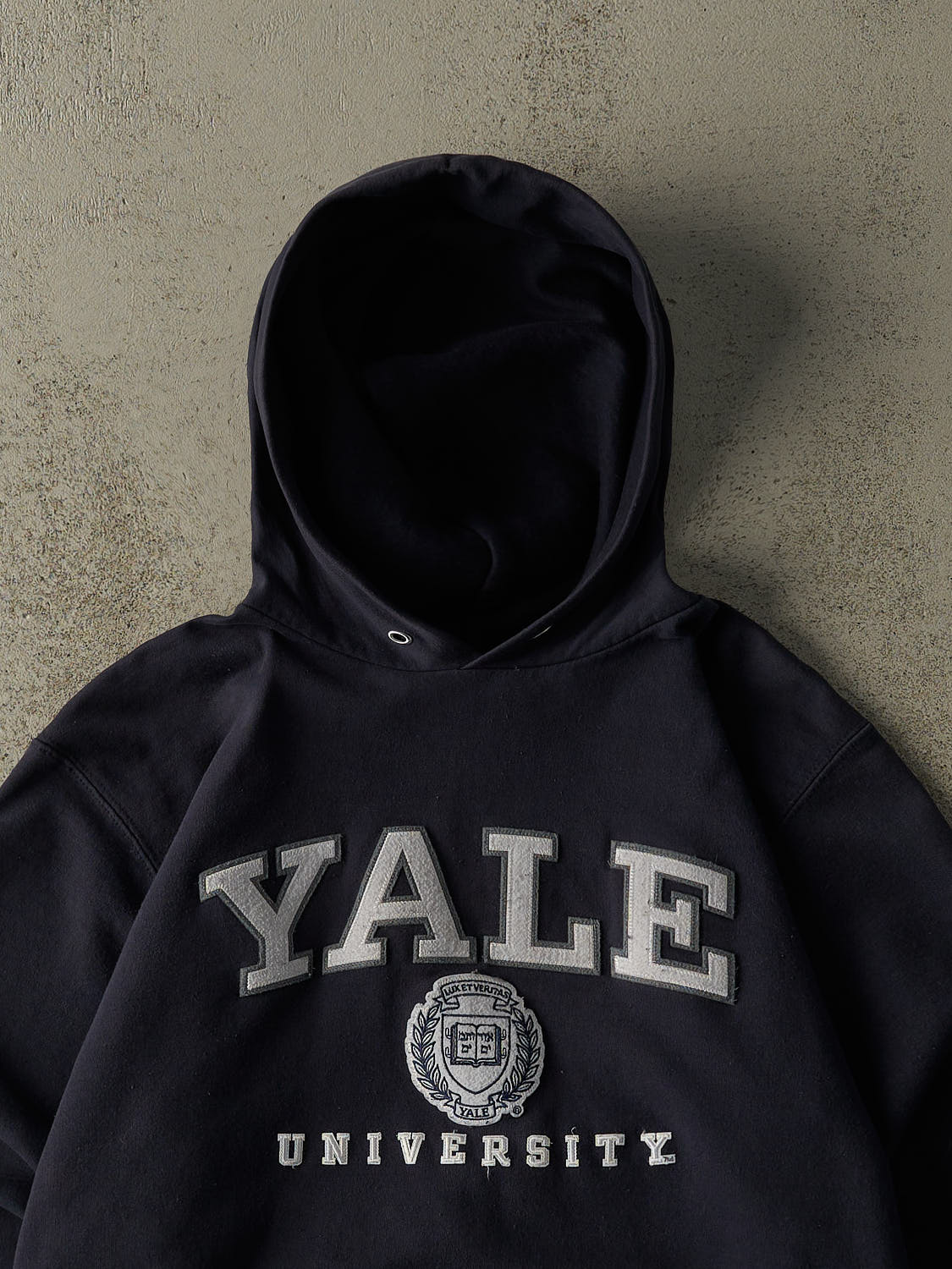 Vintage Y2K Navy Blue Yale University Embroidered Hoodie (M)