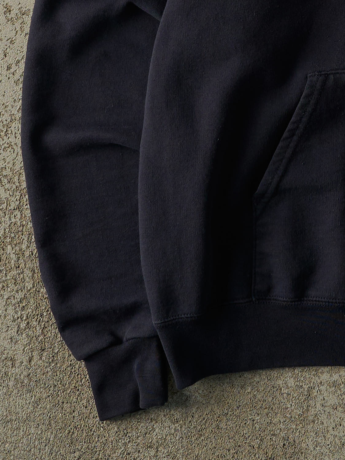 Vintage Y2K Navy Blue Yale University Embroidered Hoodie (M)